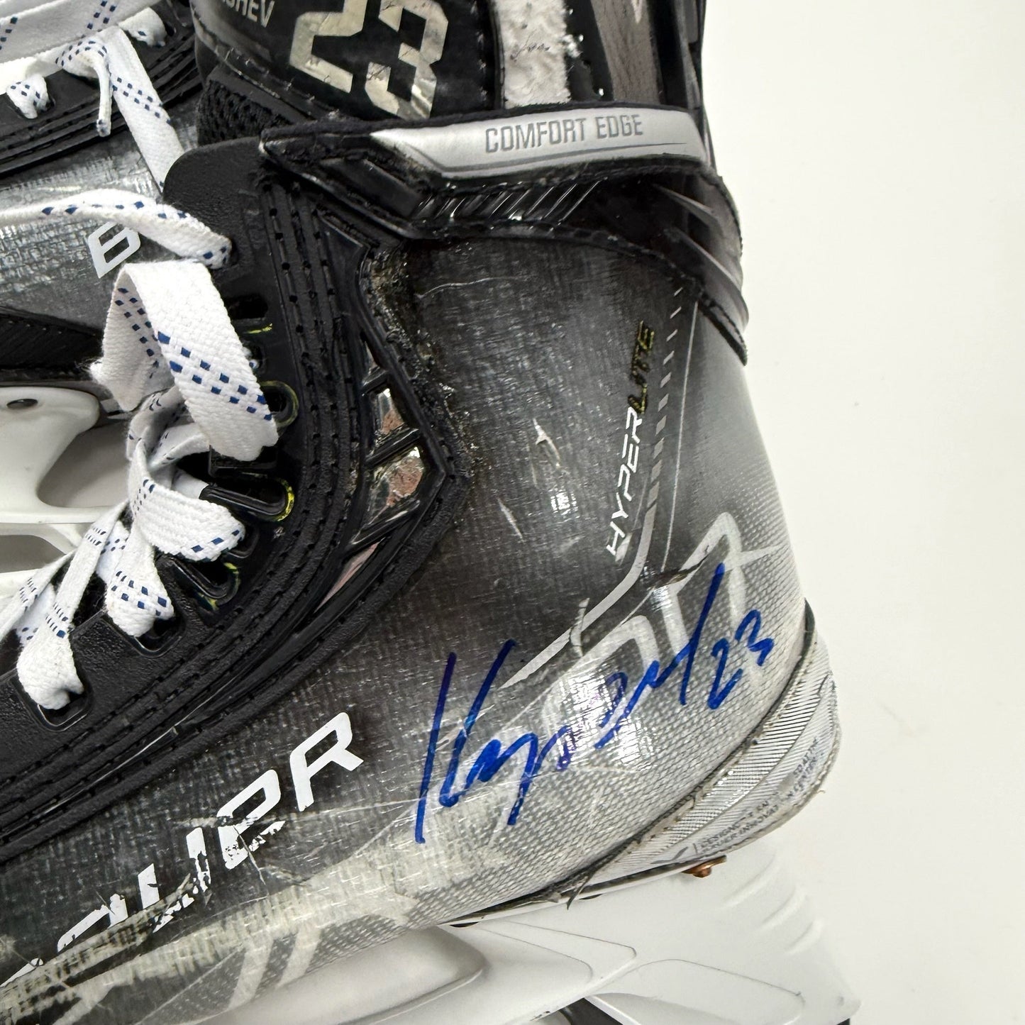 Used Bauer Vapor Hyperlite Skates | 8 1/2 C | Kurashev | BH391 - Top Flight Hockey