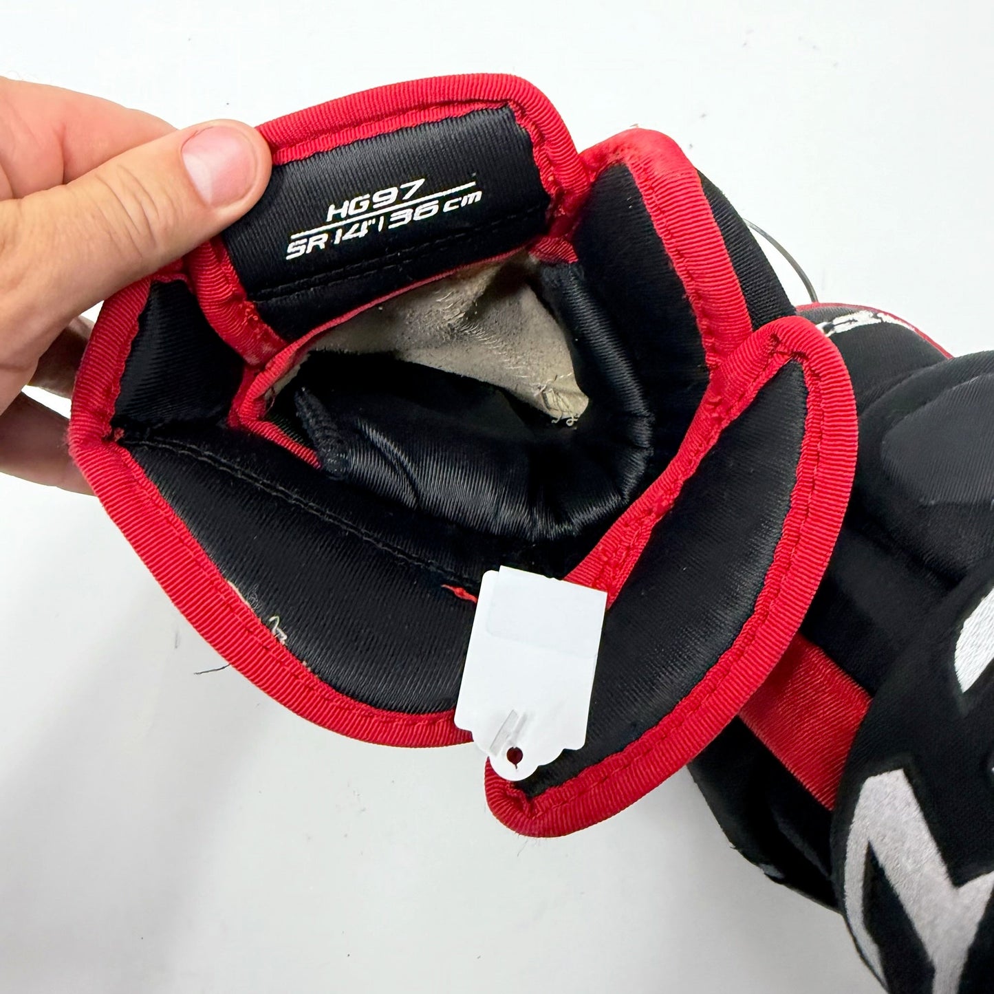 Used Chicago Blackhawks HG97 Gloves | 14" | Ryan Carpenter | AB778