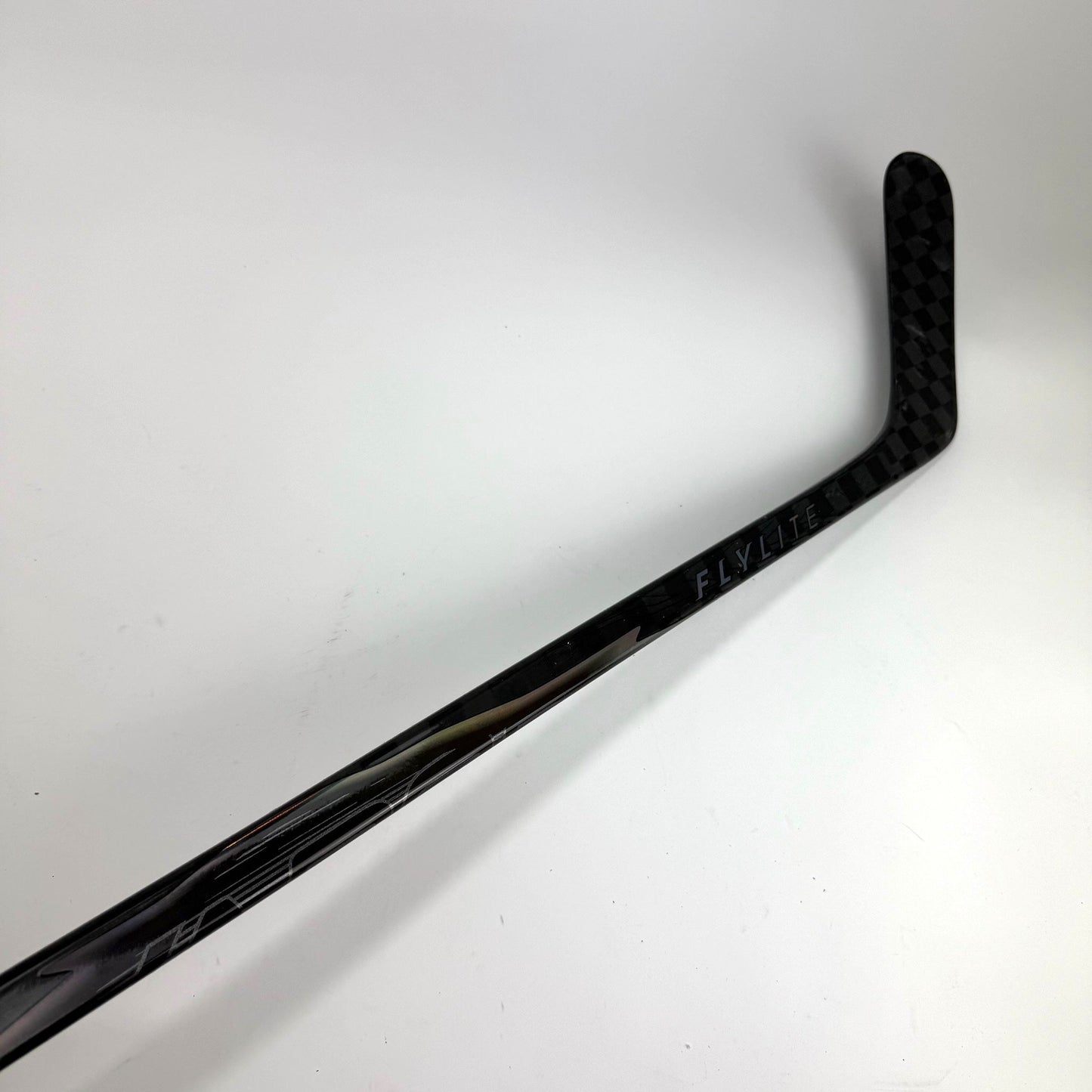 New Left Black Bauer Vapor Flylite | 107 Flex P92M Curve Grip | J764 - Top Flight Hockey