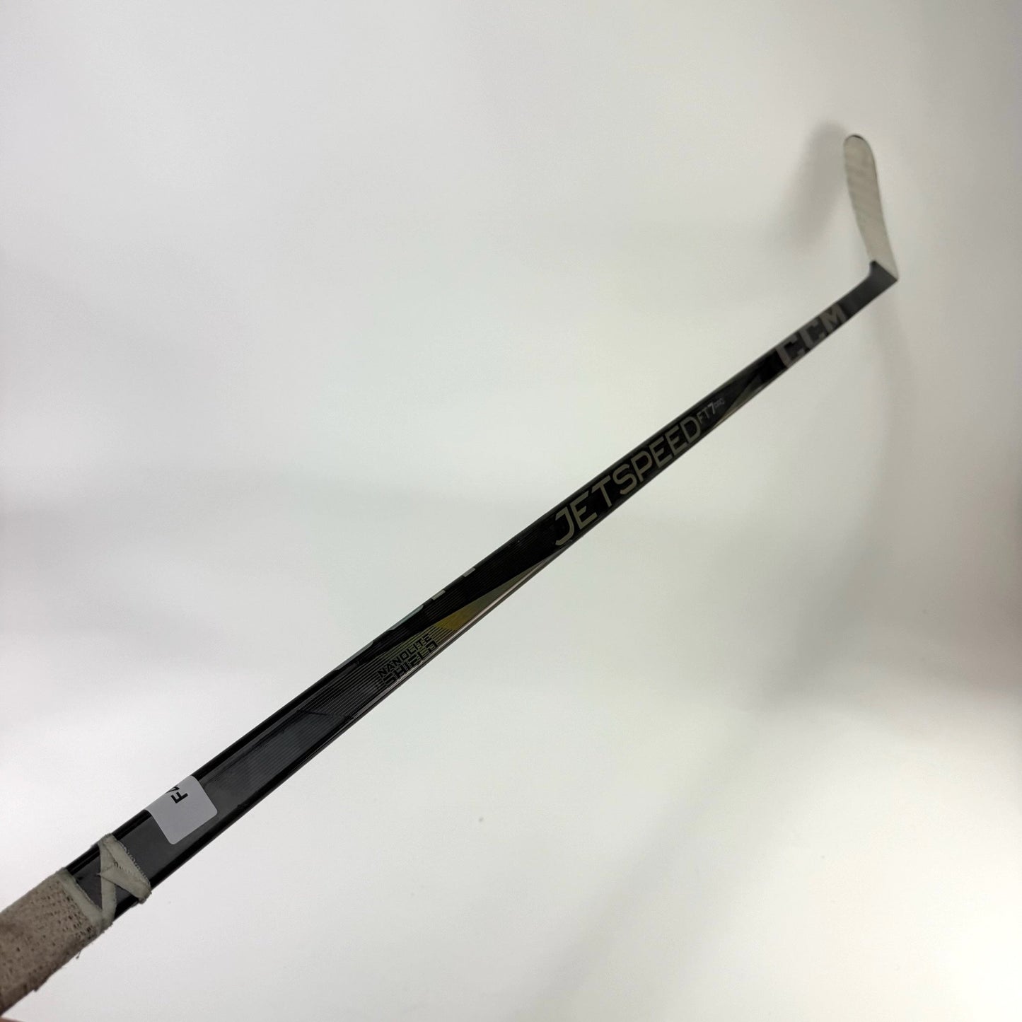 Used Left Black CCM Jetspeed FT7 Pro | 80 Flex P28M Curve Grip | F407 - Top Flight Hockey
