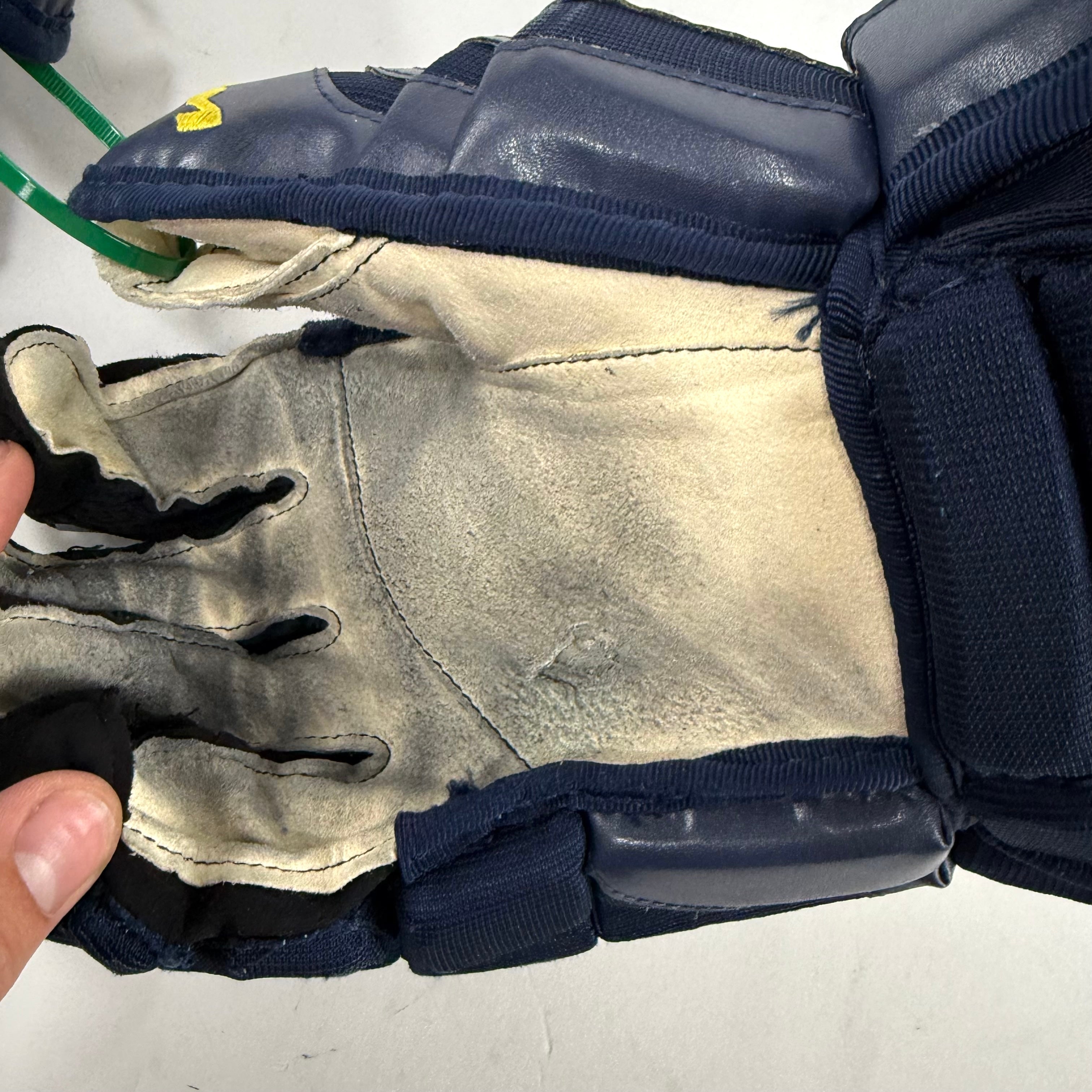 Used Stl Blues Navy CCM HGCL Gloves | 15" | D185 - Top Flight Hockey