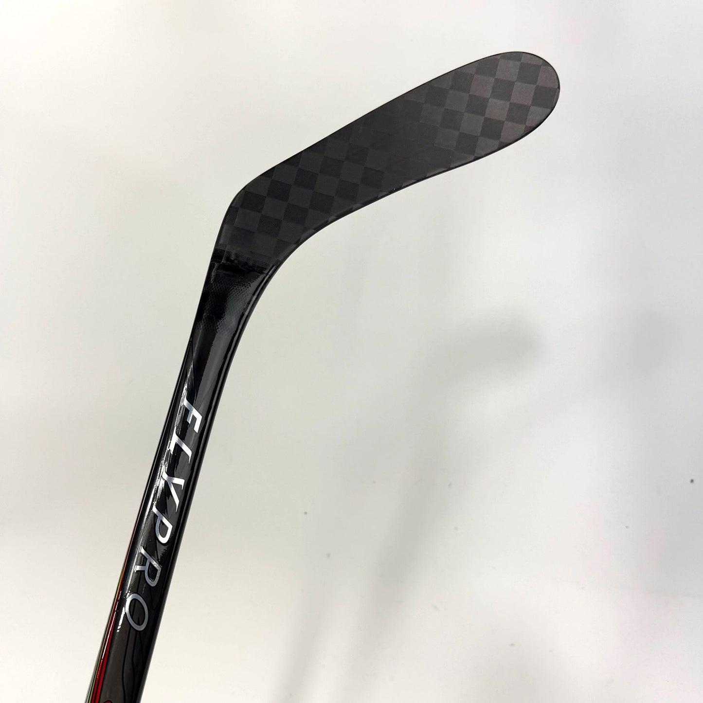 New Right Bauer Vapor Flypro | 55 Flex P28 Curve Grip | AB831