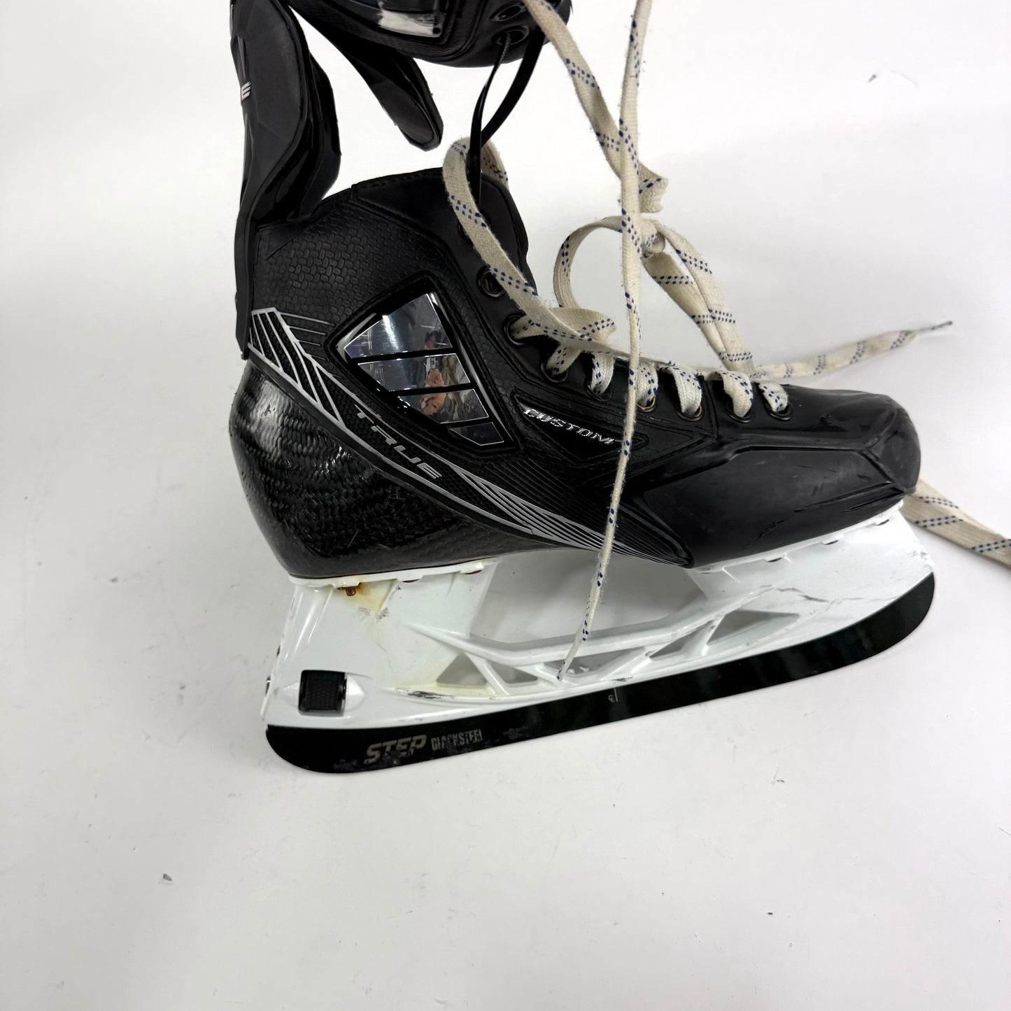 Used True Pro Custom Skates | Size 7? | TBL624