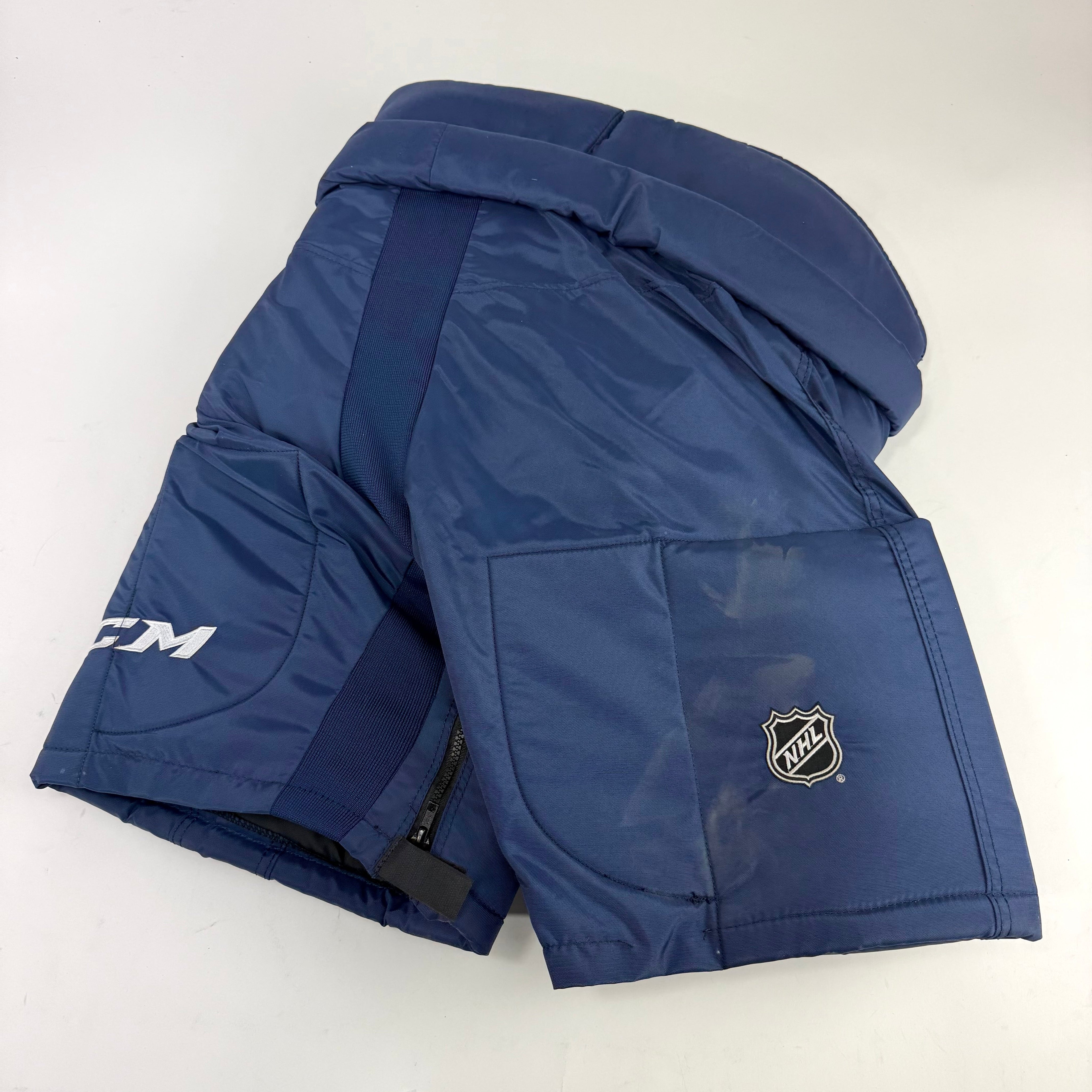 New STL Blues Navy CCM HP70 Pants - Large - #J439 - Top Flight Hockey