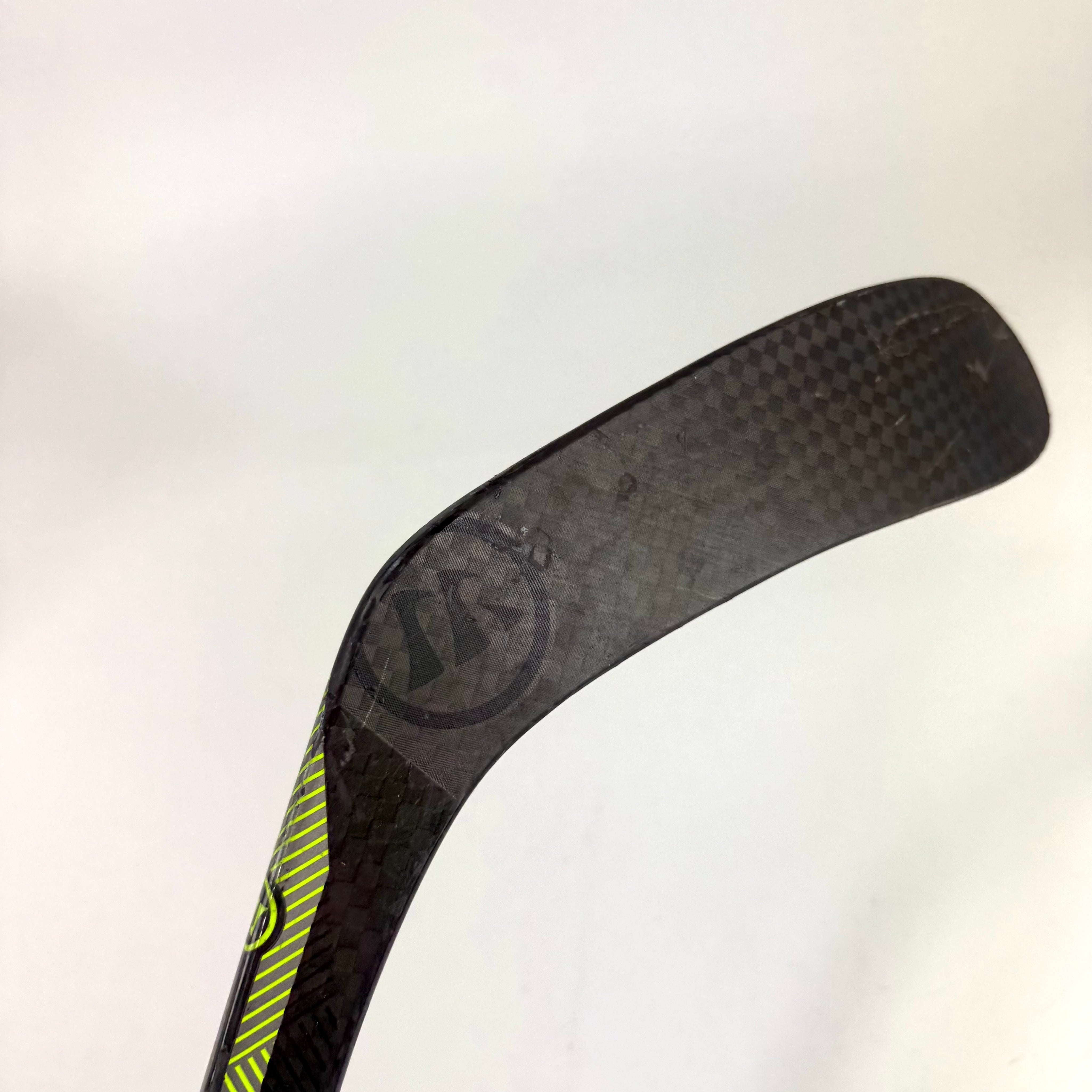 Used Left Warrior Alpha LX20 | 75 Flex W28 Curve Grip | E797 - Top Flight Hockey