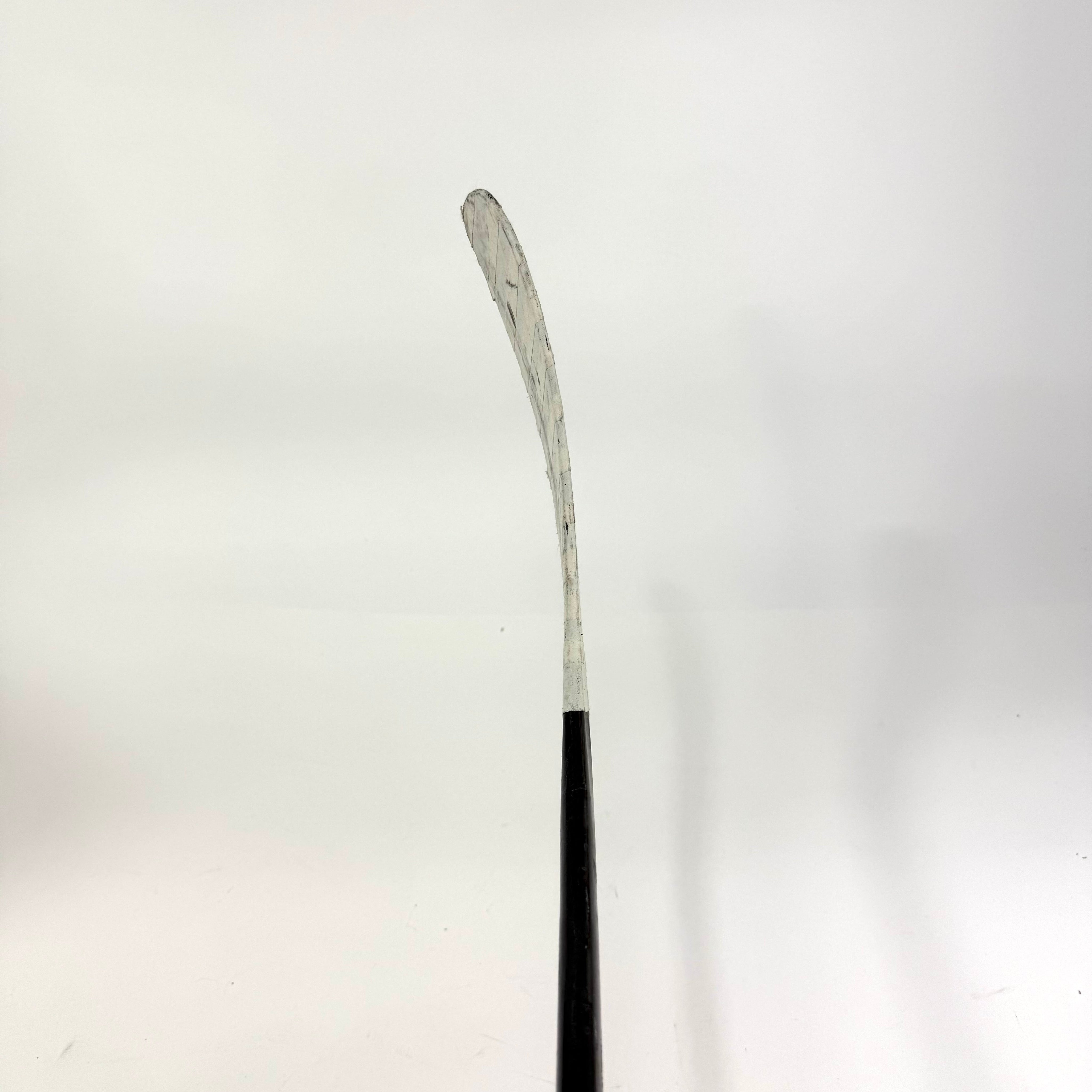 Repaired Right Black Bauer Vapor Hyperlite 2 | 87 Flex Custom Curve Grip | R28 - Top Flight Hockey
