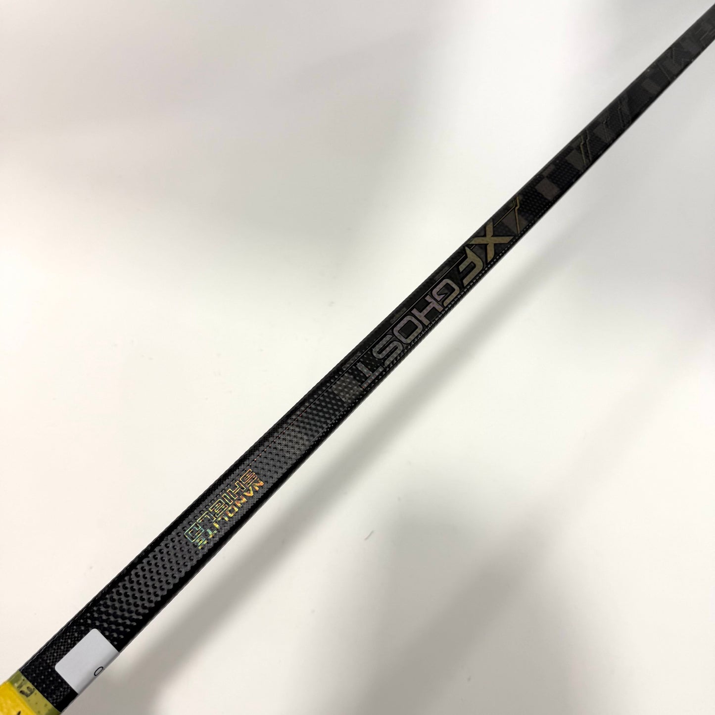 Used Right CCM Tacks XF Ghost | 75 Flex P28M Curve Grip | AB910