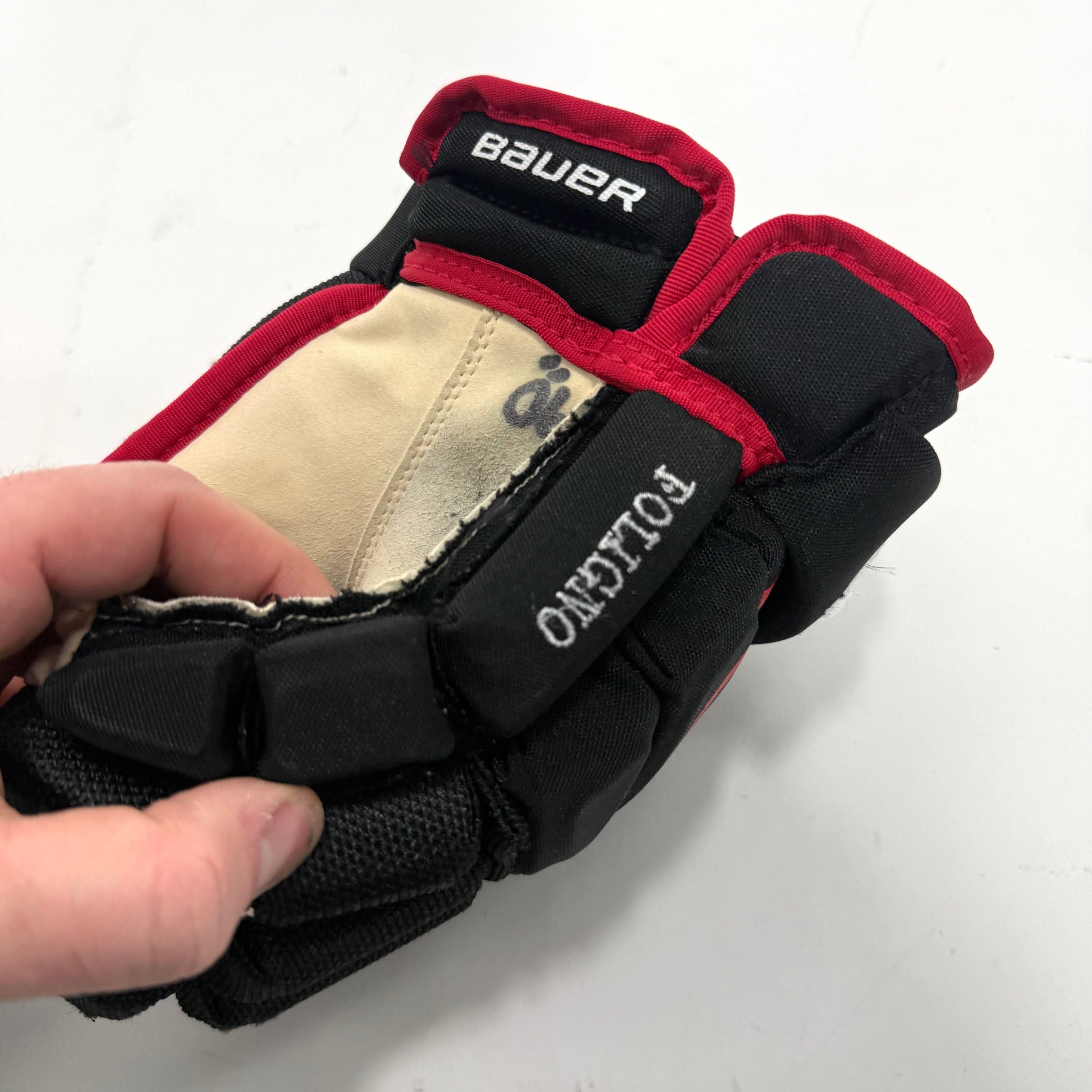 Used Black and Red Chicago Blackhawks Bauer Hyperlite Gloves | 13" | Nick Foligno | BH276 - Top Flight Hockey