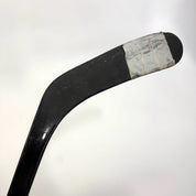 Used Right Black Bauer Vapor Flylite | 77 Flex P90TM Curve Grip | BH504 - Top Flight Hockey