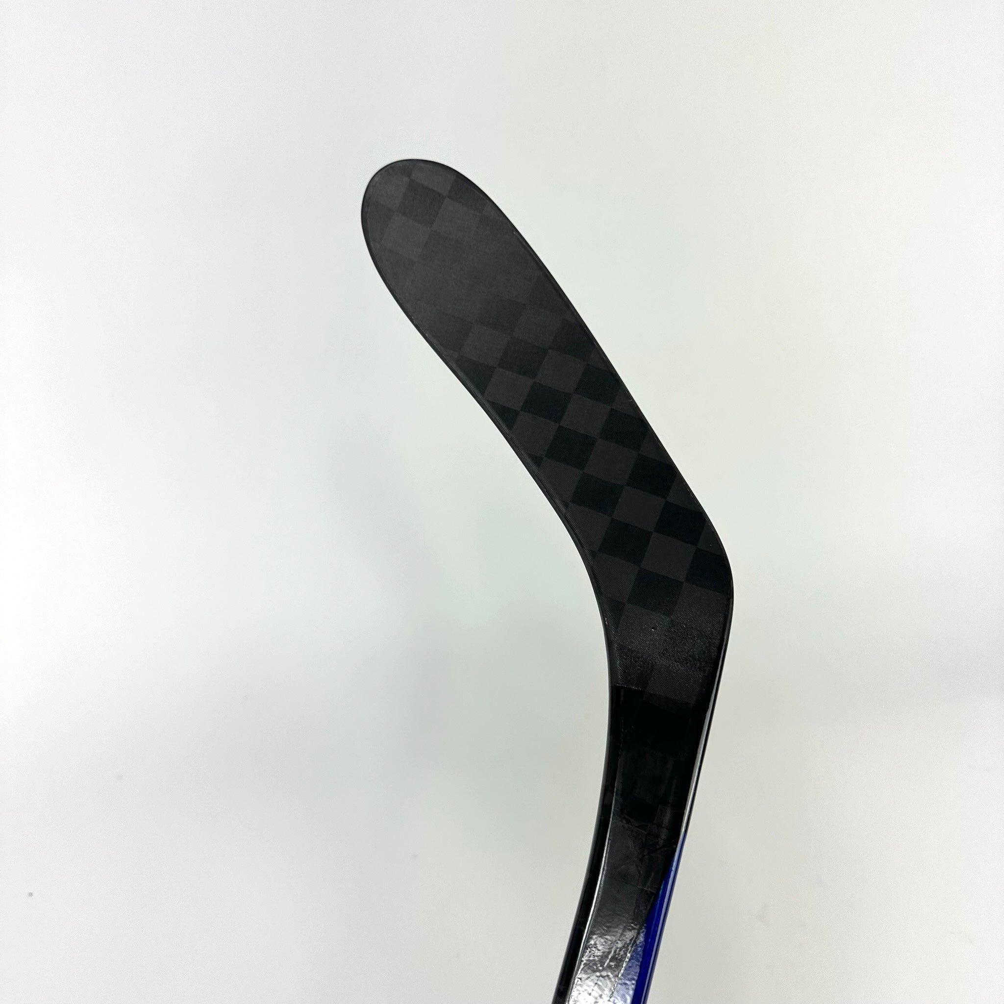 New Left Blue Bauer Nexus Sync | 82 Flex P28 Curve Grip | Motte | K110