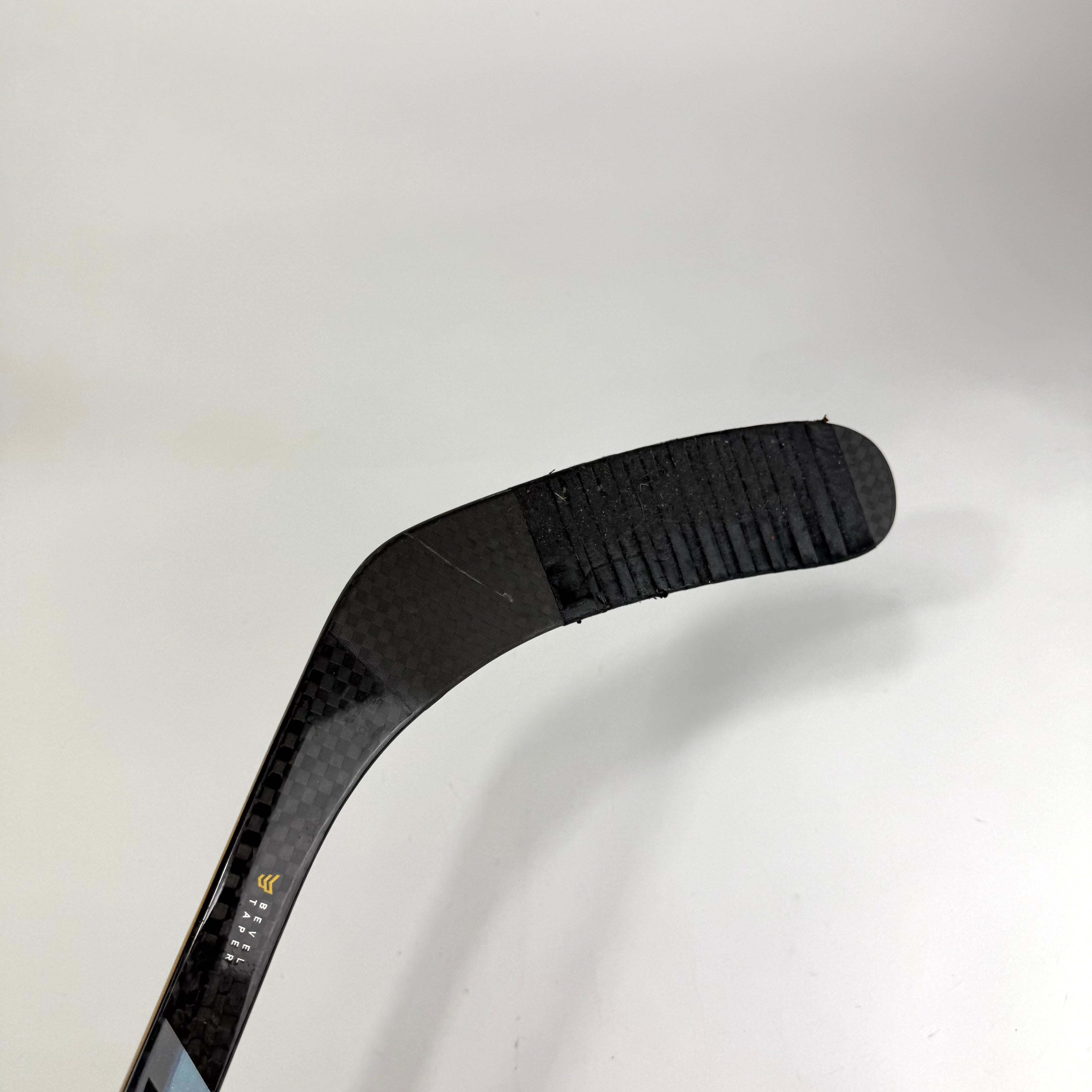 Used Right Blue and Gold Warrior Novium Pro | 85 Flex P92M Curve Grip | E730 - Top Flight Hockey
