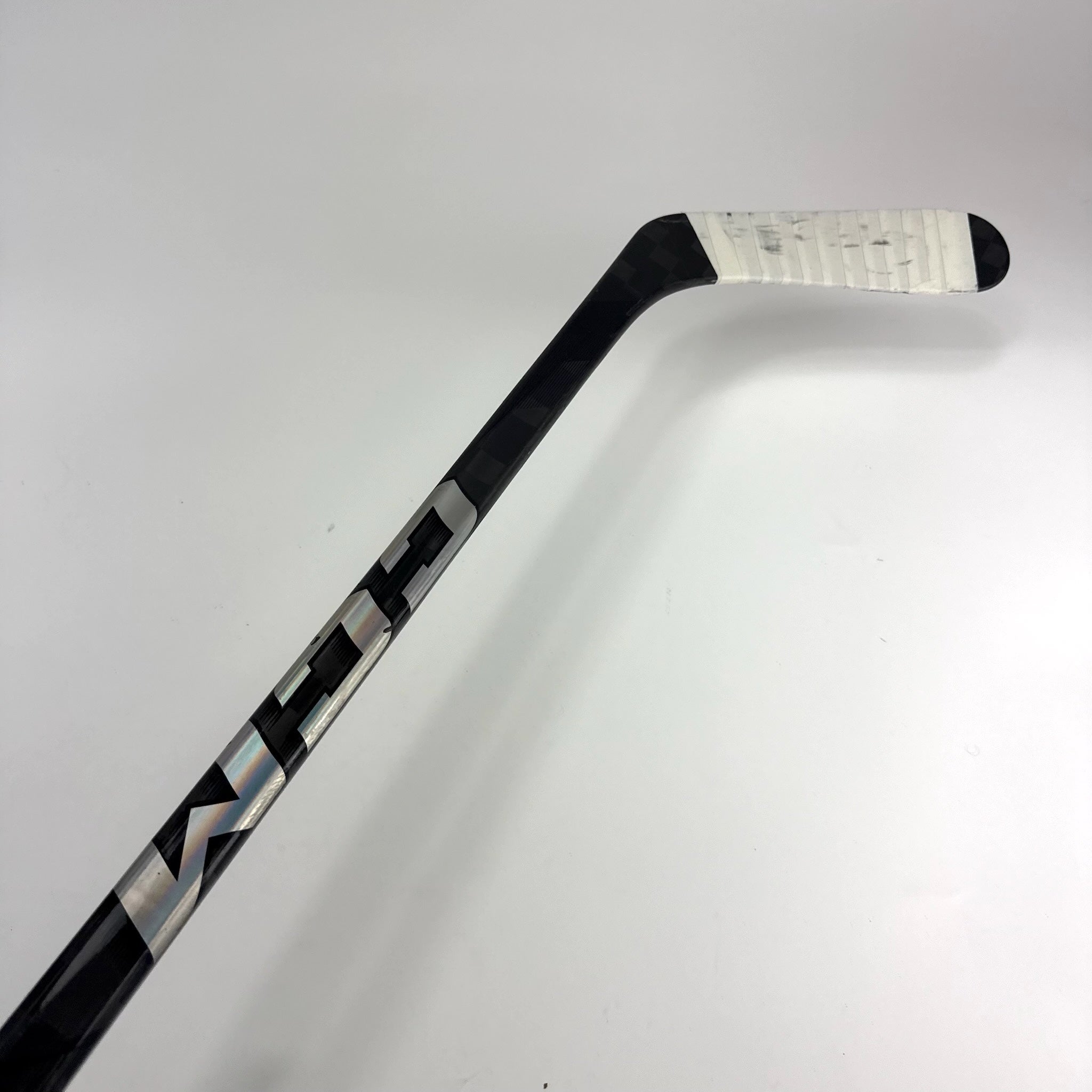 Used Right Black CCM Jetspeed FT7 Pro | 75 Flex P92 Curve Grip | F315 - Top Flight Hockey