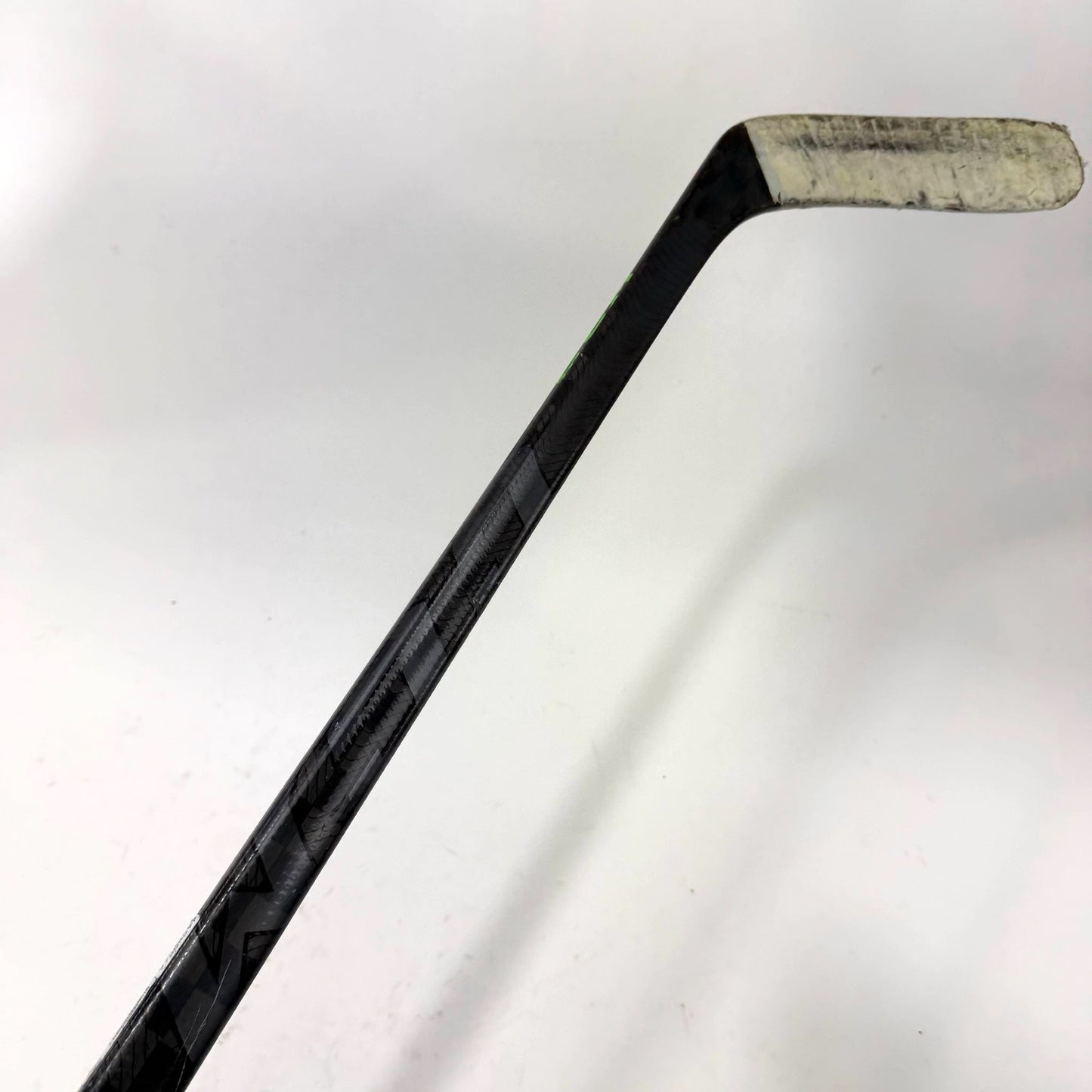Used Right CCM Ribcor Trigger 6 Pro | 70 Flex P88 Curve Grip | A192