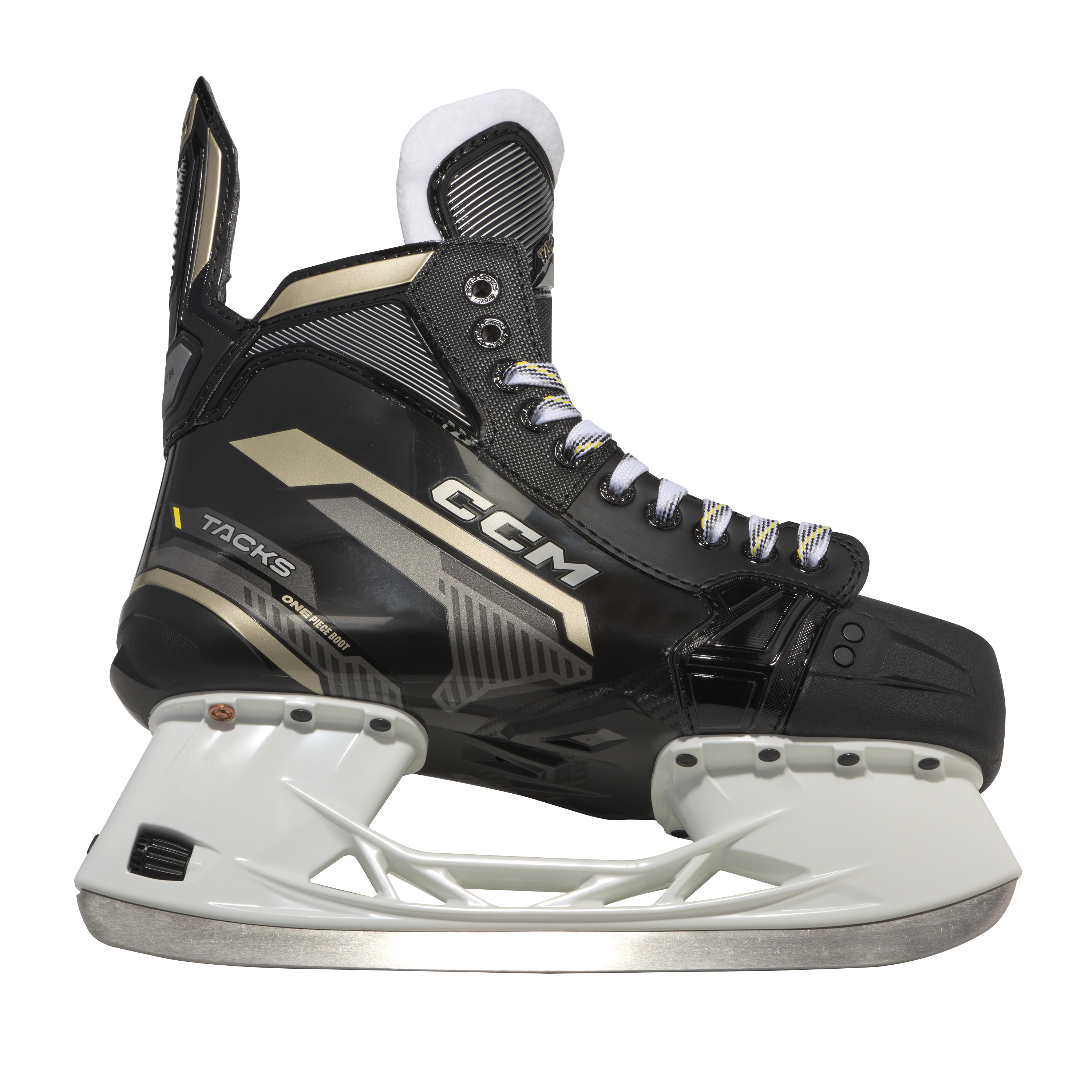 New Junior CCM Tacks AS-570 Hockey Skates D&R (Regular) Retail Size 3