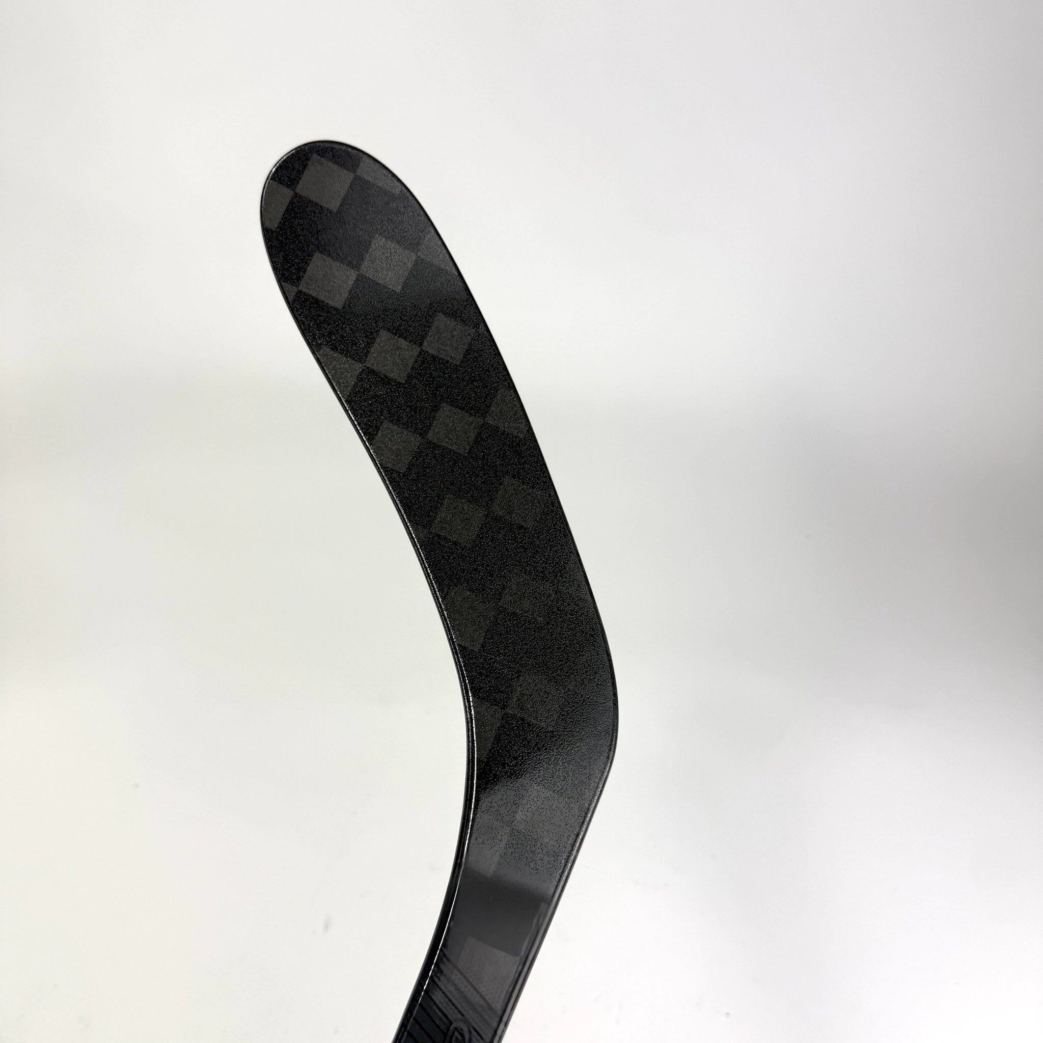 New Left Chrome CCM Jetspeed FT6 Pro | 80 Flex P28 Curve Grip | J498 - Top Flight Hockey