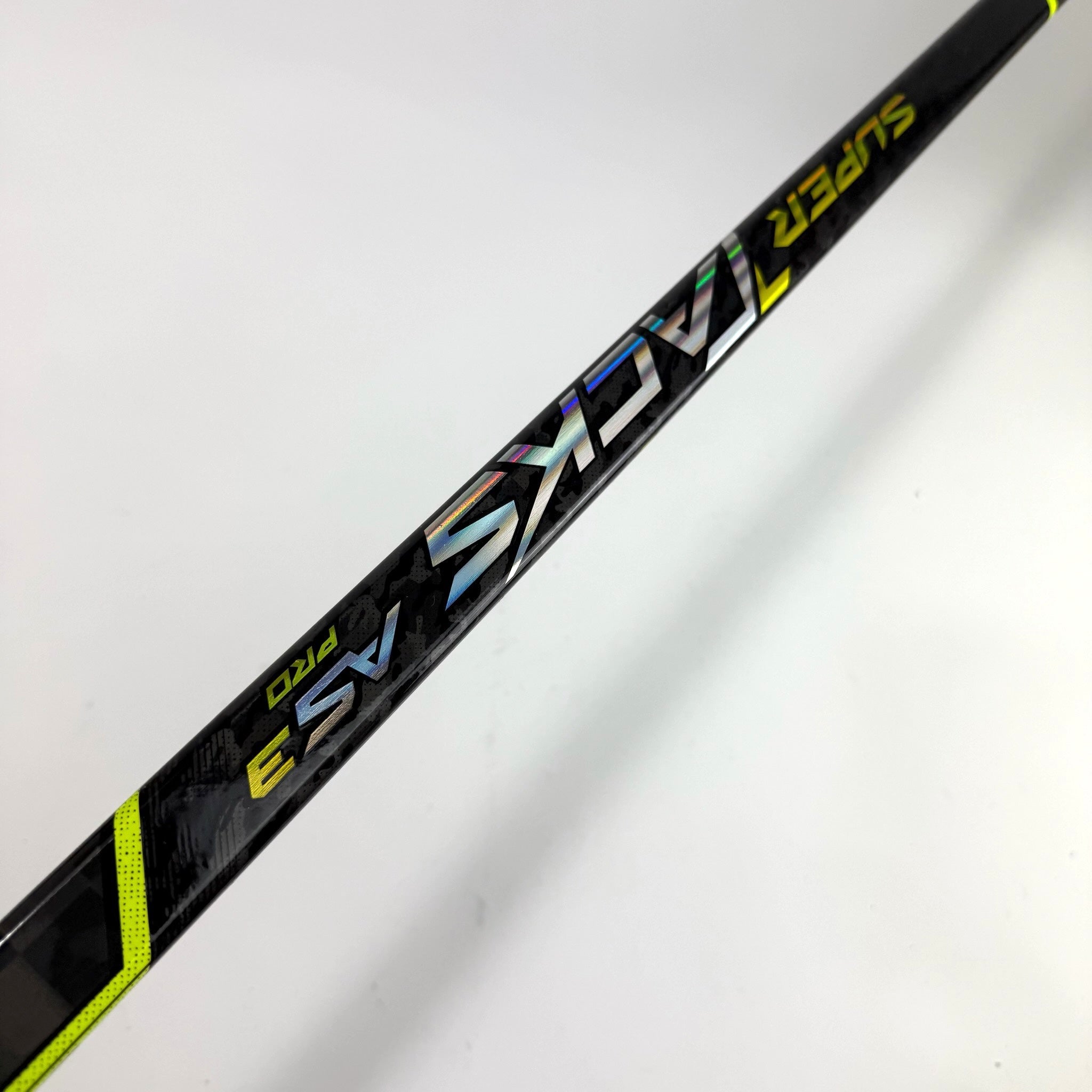 New Right CCM Super Tacks AS3 Pro | 85 Flex P28 Curve Grip | J778 - Top Flight Hockey