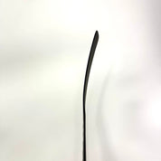 New Regular Warrior Ritual V2 Pro+ | P34 (Wedge) Curve 25" | Sharky | U57 - Top Flight Hockey