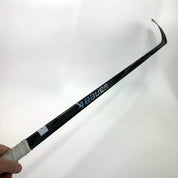 Used Right Black Bauer Vapor Flylite | 77 Flex P90TM Curve Grip | BH504 - Top Flight Hockey