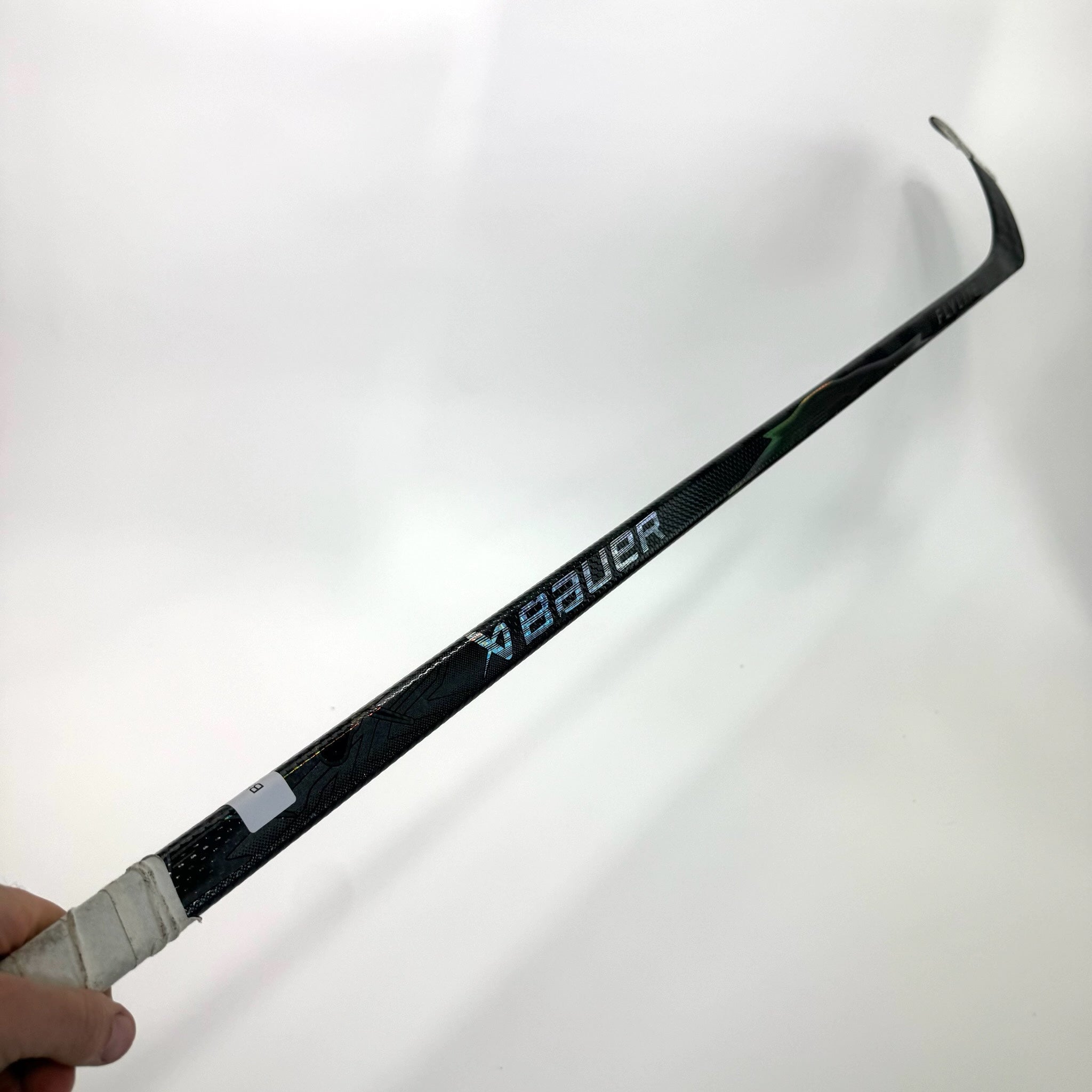 Used Right Black Bauer Vapor Flylite | 77 Flex P90TM Curve Grip | BH504 - Top Flight Hockey