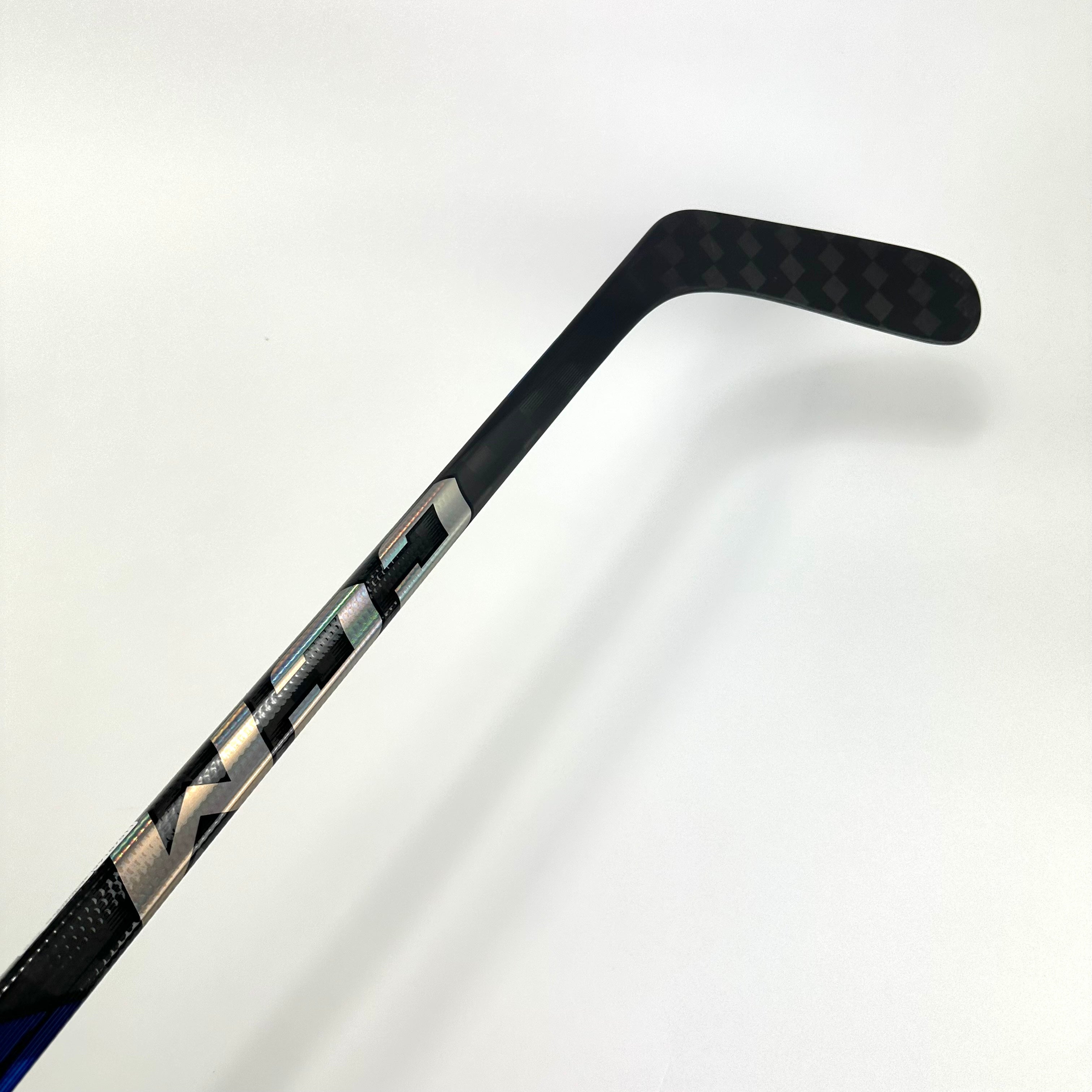 New Right Blue CCM Jetspeed FT7 Pro | 80 Flex P90 Curve Grip | Bemstrom L212