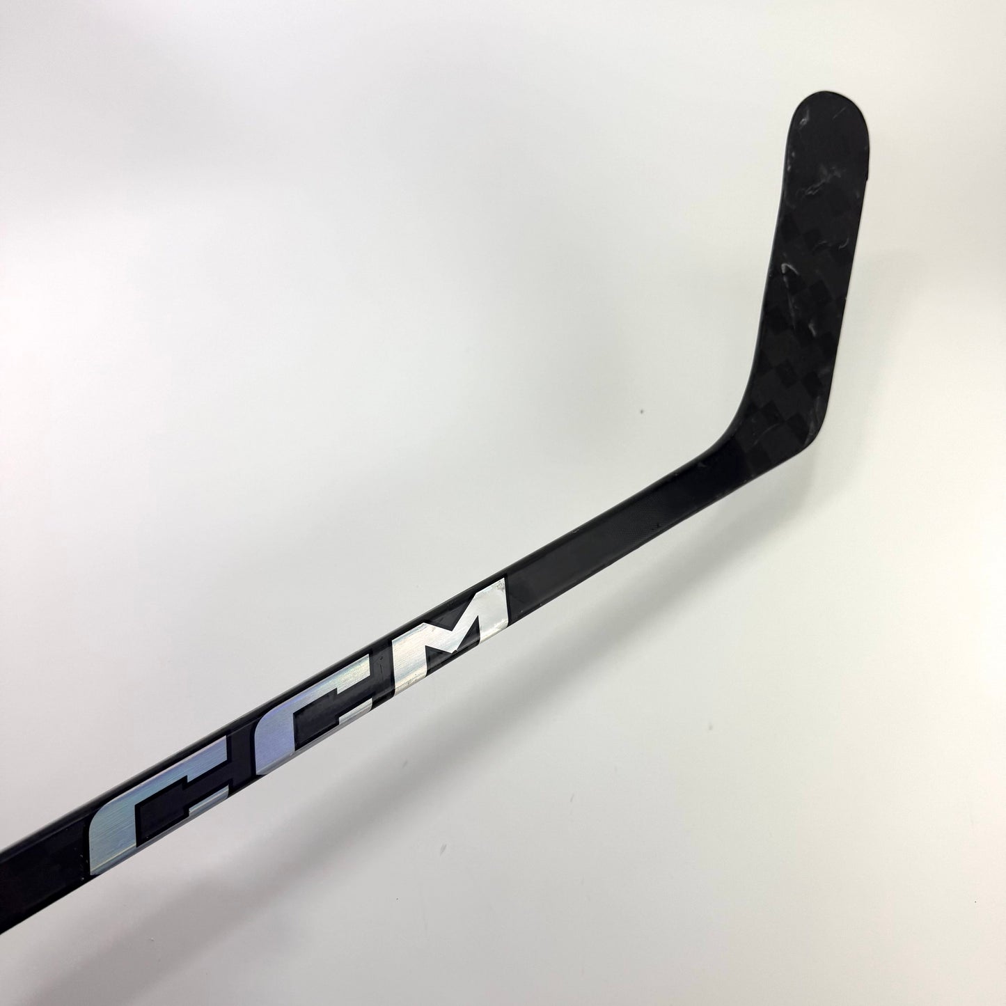 Used Left Blue CCM Jetspeed FT8 Pro | 75 Flex P92M Curve Grip | A458 - Top Flight Hockey
