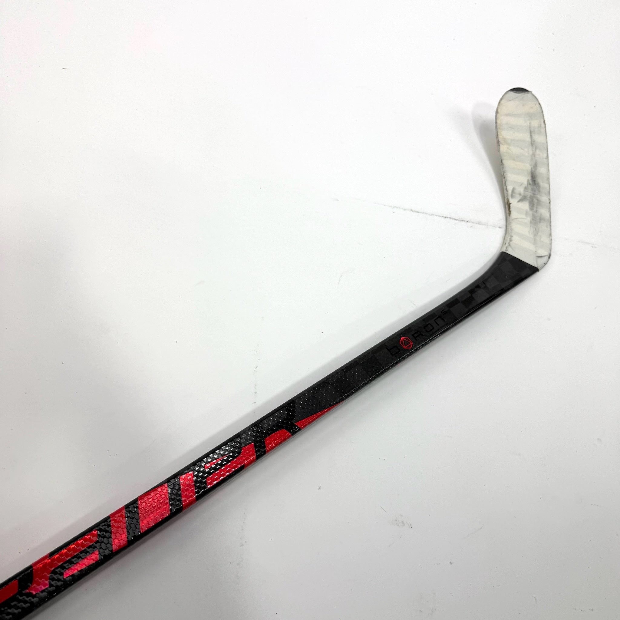 Used Left Red Bauer Pulse | 87 Flex P28 Curve Grip | Matt Gryzelcyk | BH133 - Top Flight Hockey