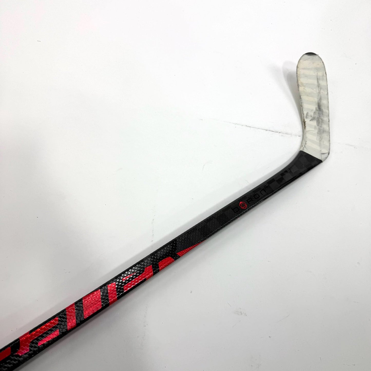 Used Left Red Bauer Pulse | 87 Flex P28 Curve Grip | Matt Gryzelcyk | BH133