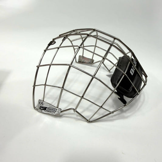 Used Silver Nike Bauer FM9500 Cage | Large | AB813