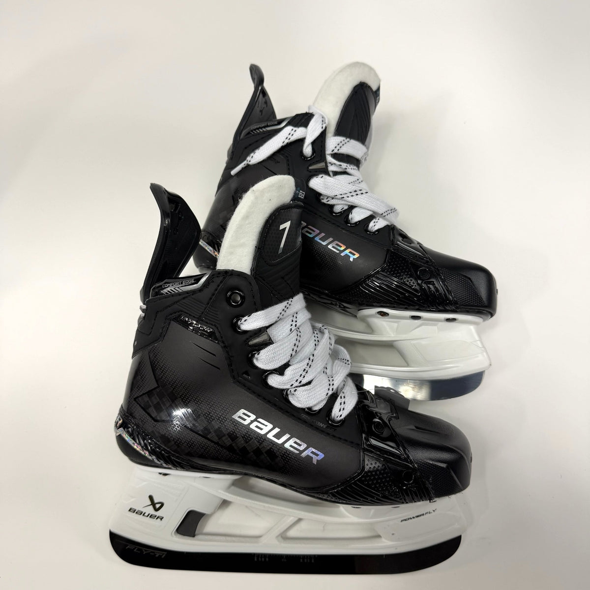 New Bauer Supreme Shadow Skates | Size 3.5 | AB808
