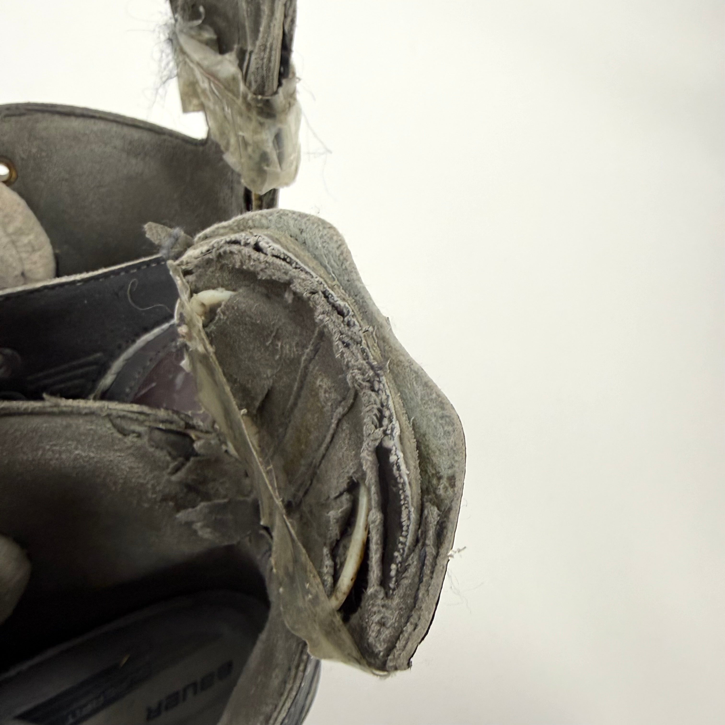 Used Bauer Supreme One80 Skates | Size 8 D | J159