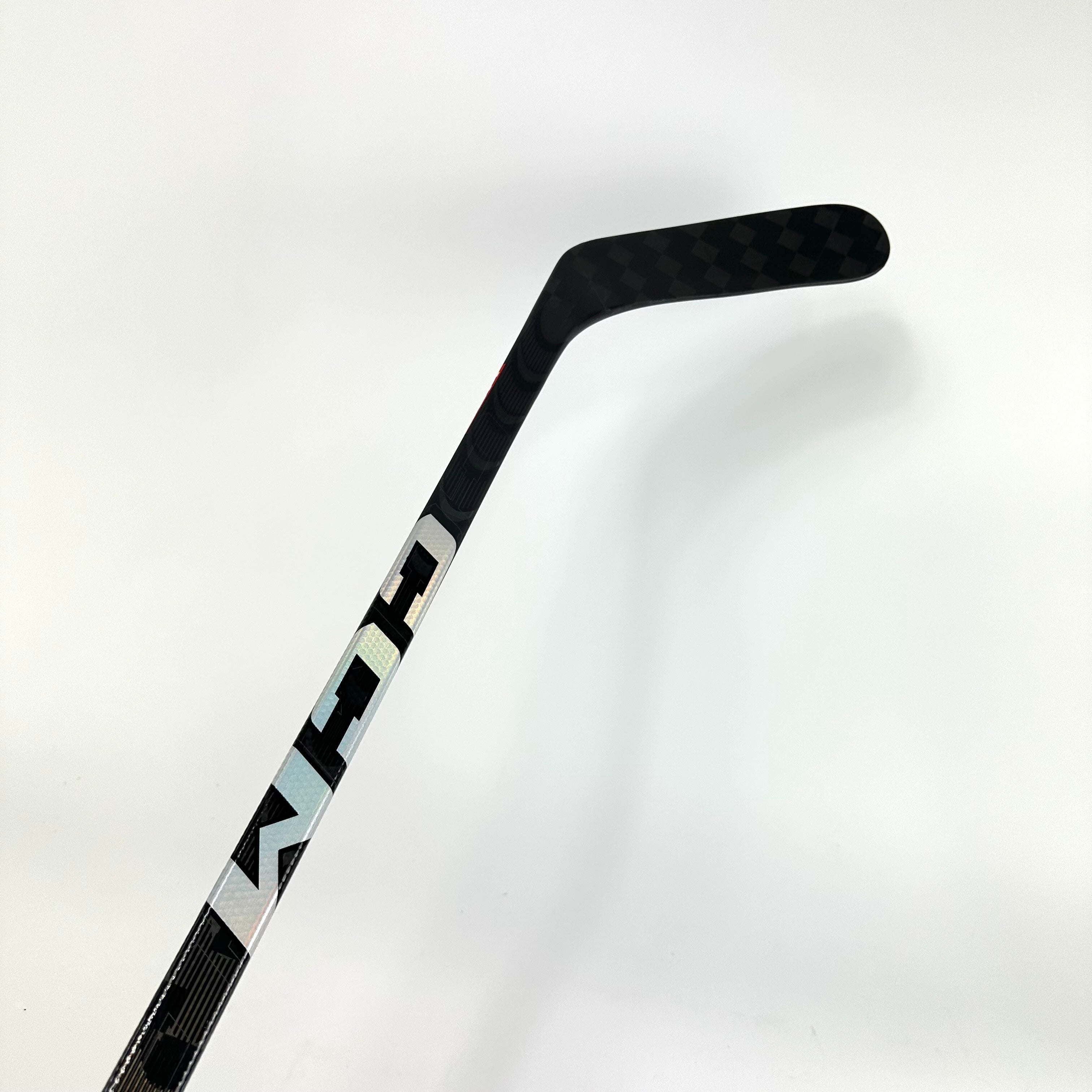 New Right CCM Jetspeed FT5 Pro | 90 Flex P90M Curve Grip | H327