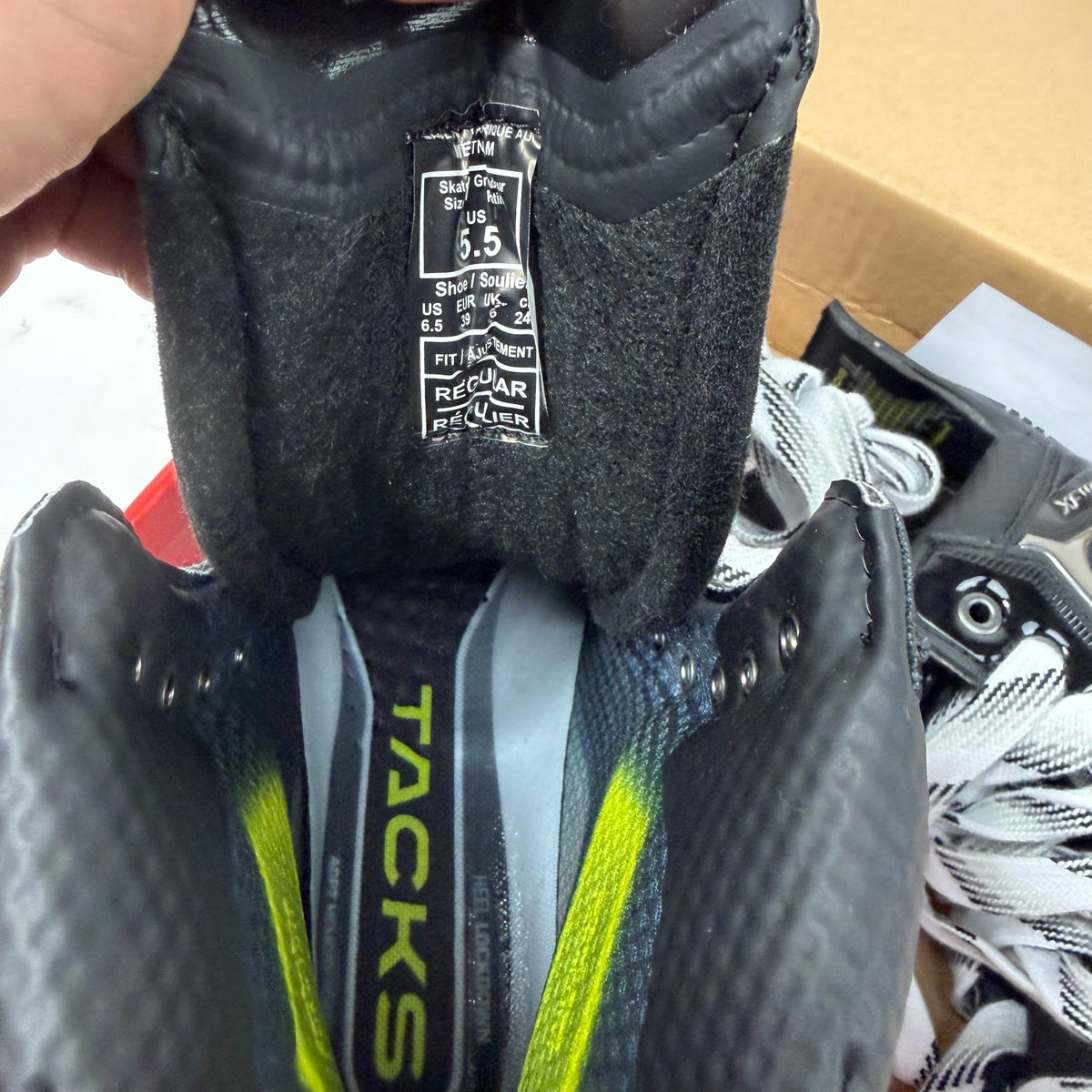 New CCM Tacks Xf Pro Skates | 5.5 R | AB100 - Top Flight Hockey