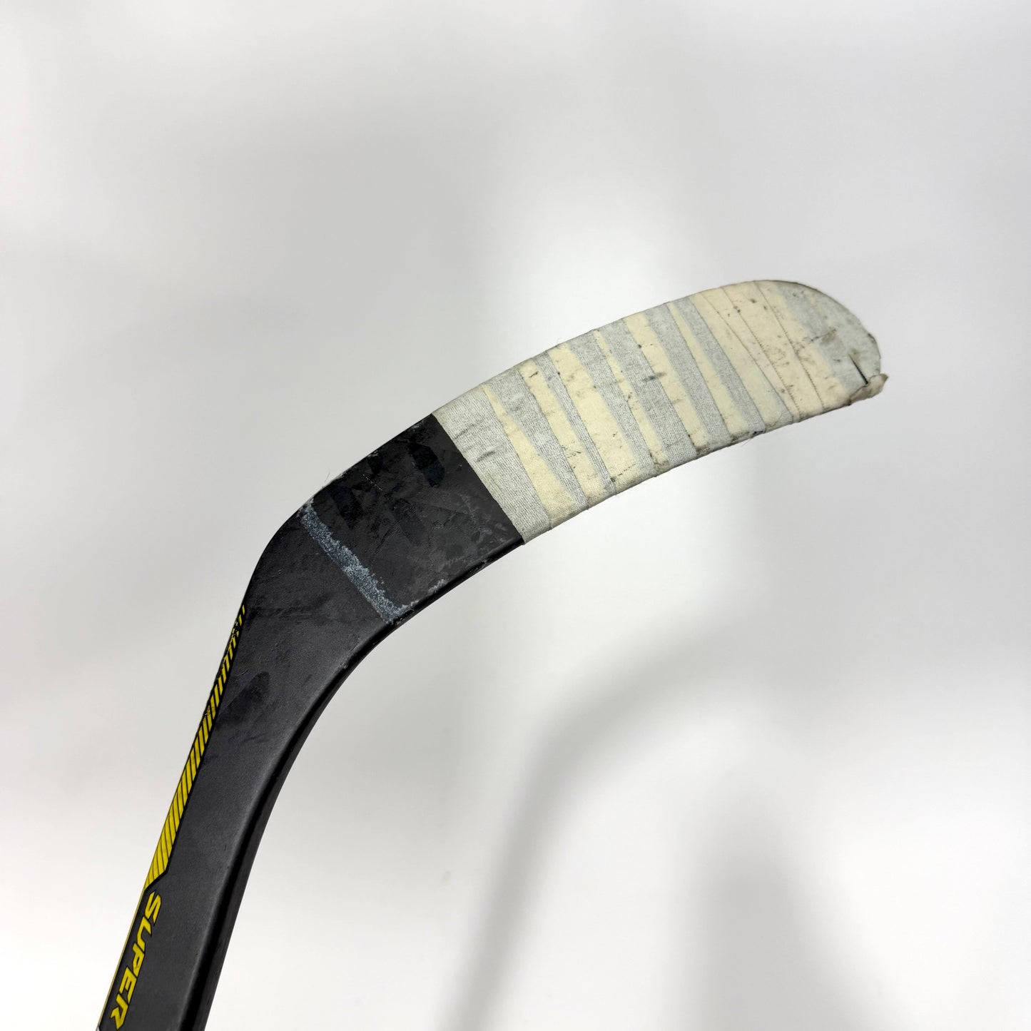 Used Left CCM Super Tacks | 95 Flex PM9 Curve Grip | AB935