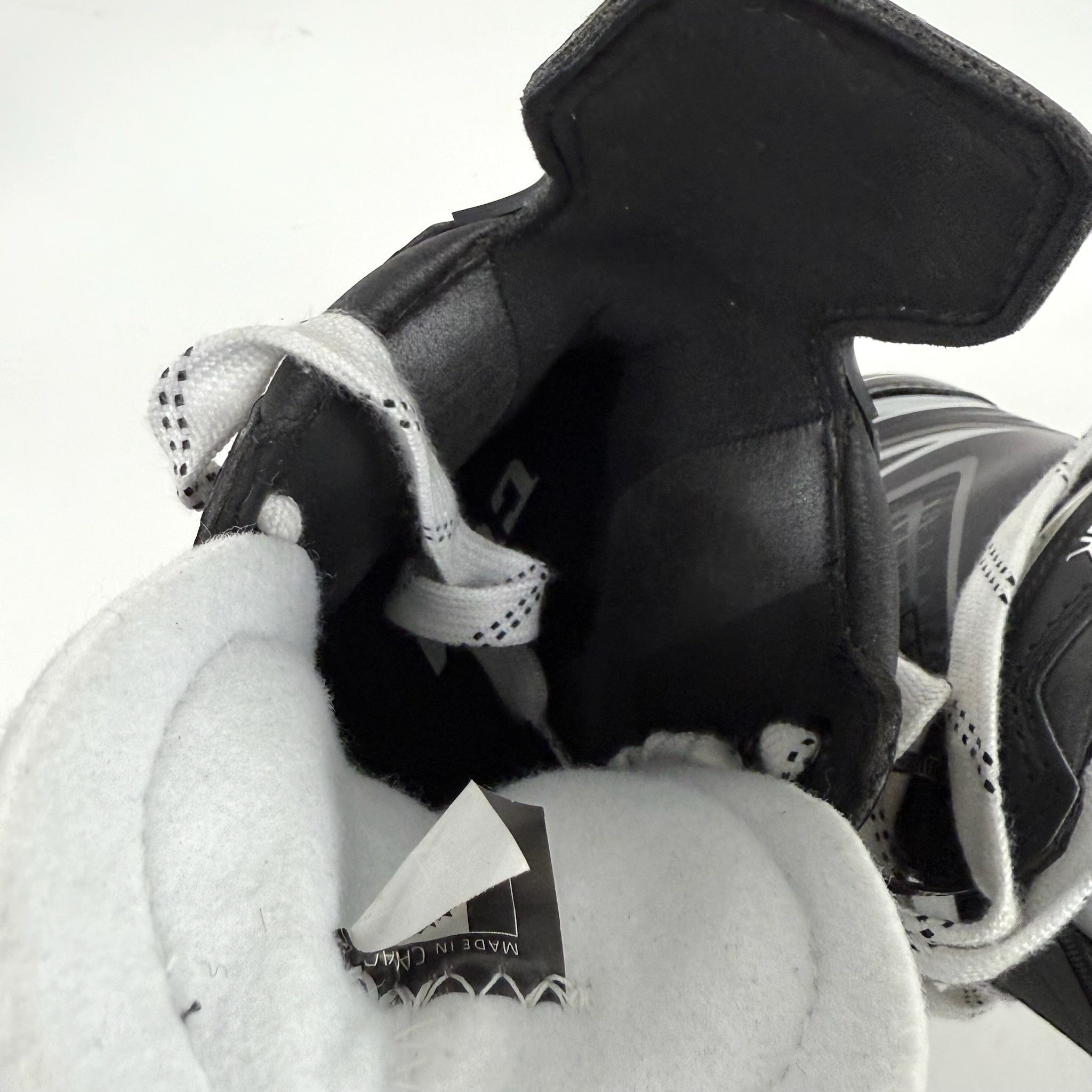 New CCM Ribcor 70K Skates | 9 E | B590 - Top Flight Hockey