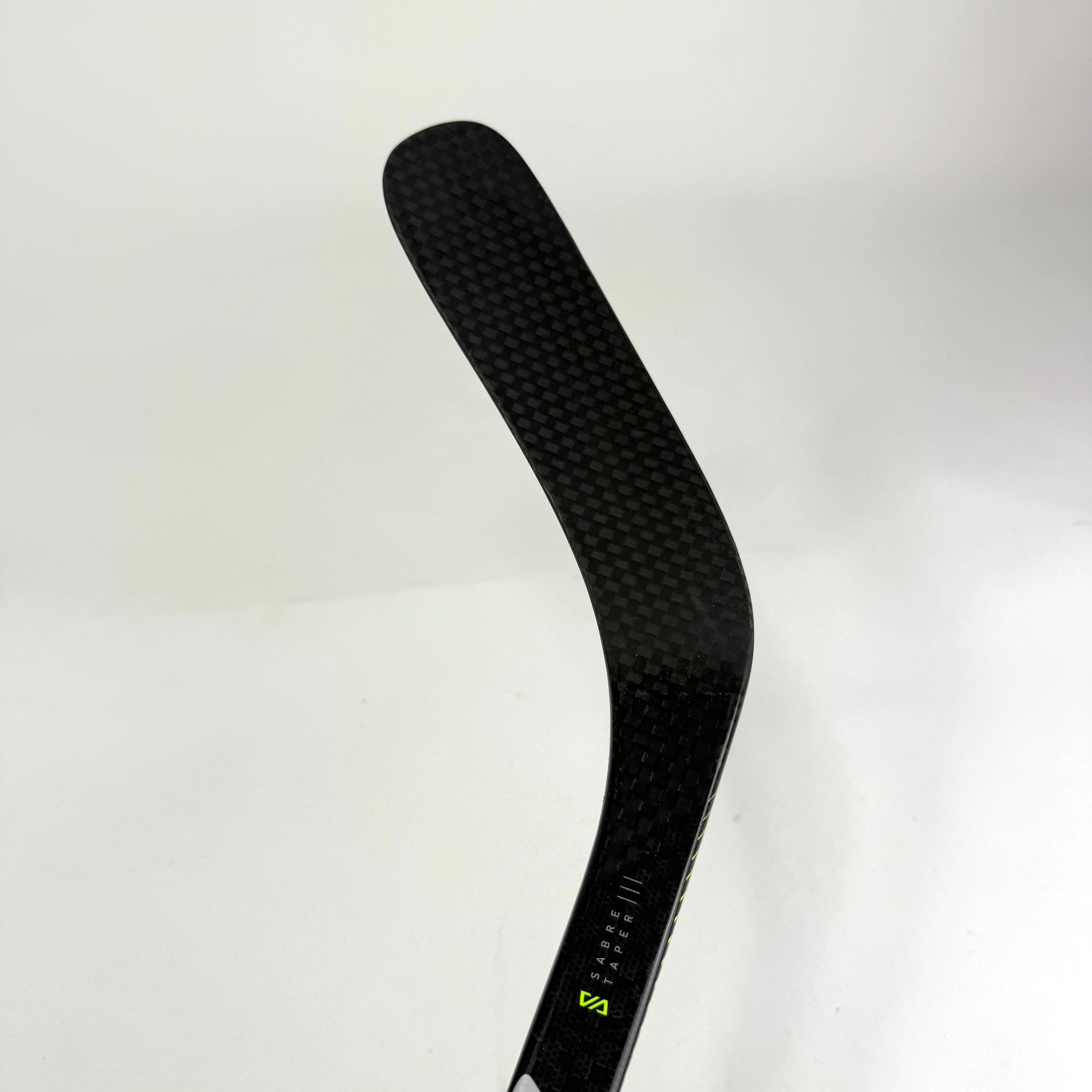 New Left Warrior Alpha LX2 | 75 Flex W88 Curve Grip | E641 - Top Flight Hockey