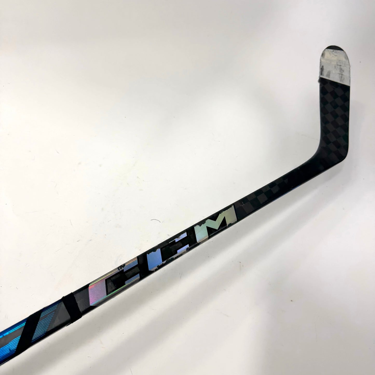 Used Left Blue CCM Jetspeed FT7 Pro | 80 Flex P28M Curve Grip | F364