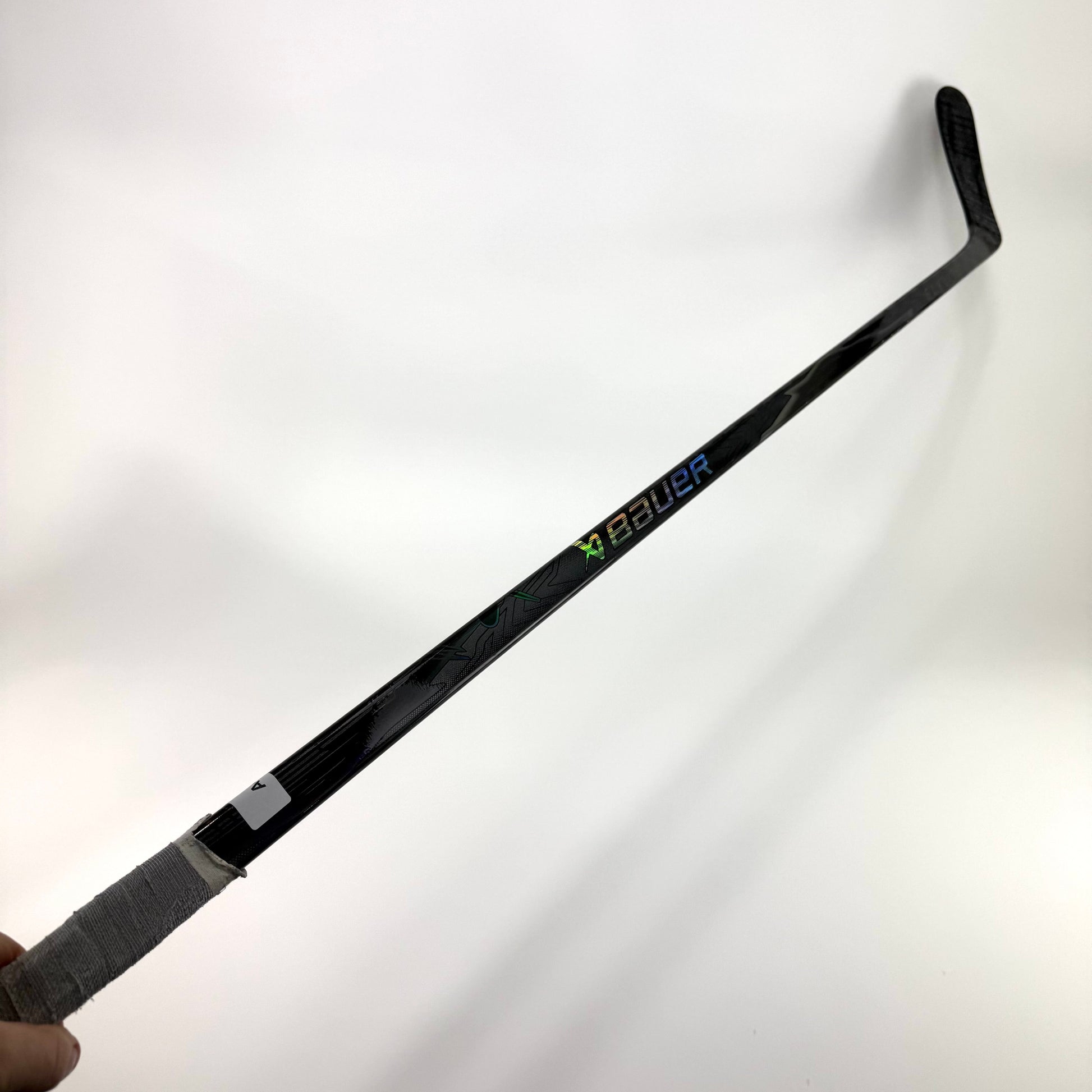 Used Left Black Bauer Flylite | 107 Flex P92M Curve Grip | A487 - Top Flight Hockey