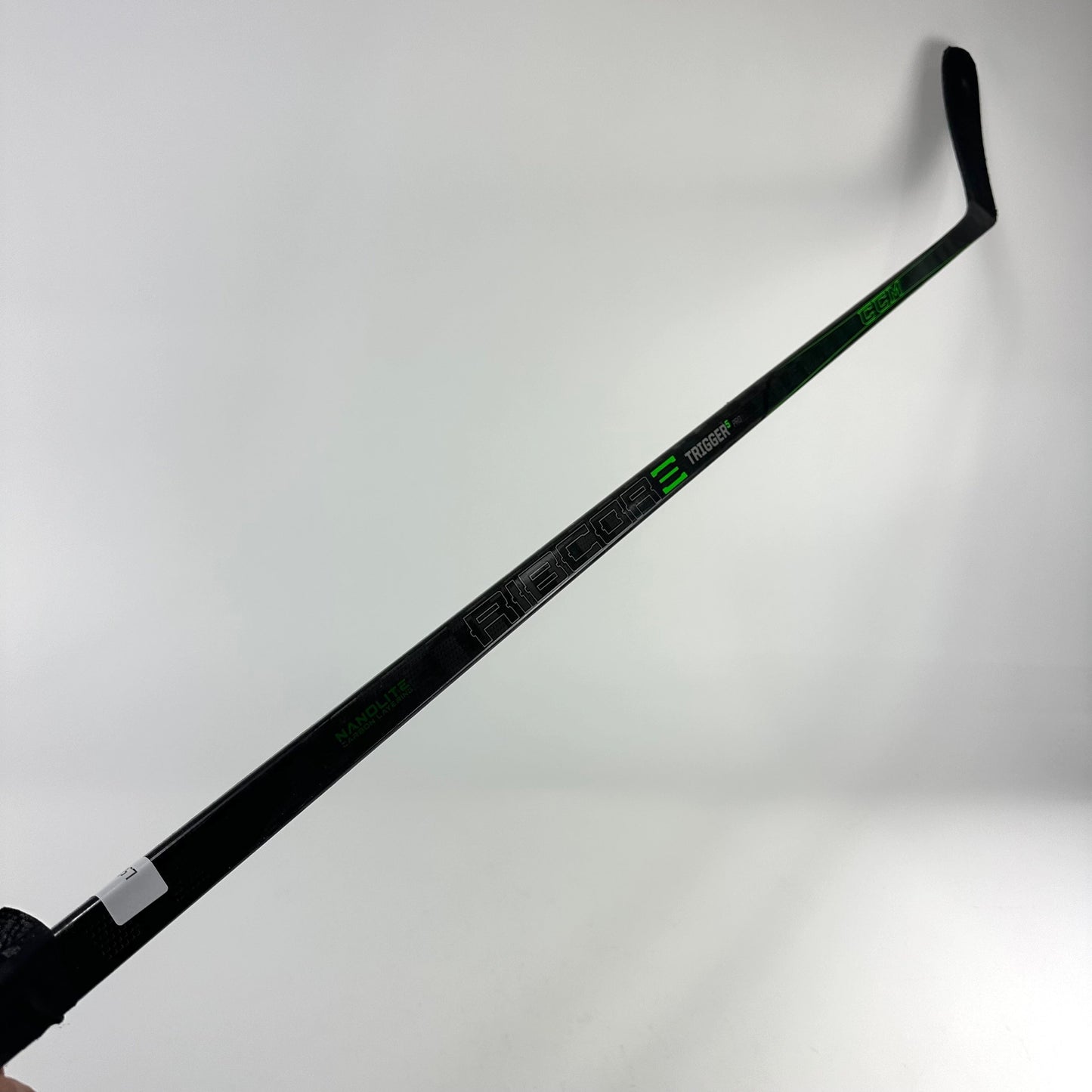 Used Left CCM Ribcor Trigger 5 Pro | 80 Flex P90 Curve Grip | Wallmark | L504