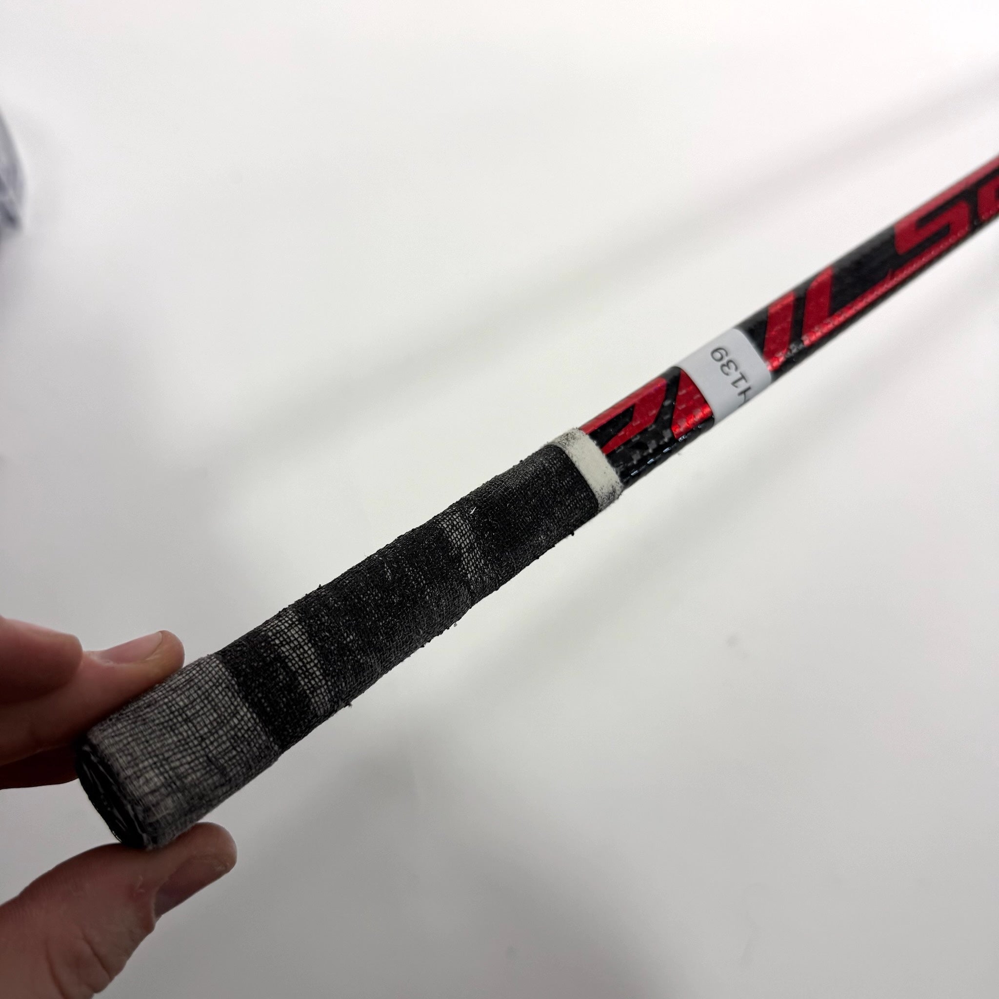 Used Left Red Bauer Pulse | 87 Flex P28 Curve Grip | Matt Gryzelcyk | BH139 - Top Flight Hockey
