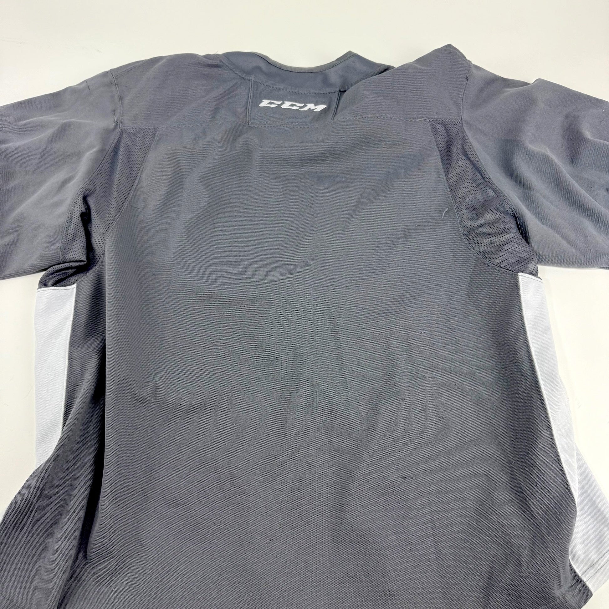 Used Grey Lindenwood CCM Practice Jersey | XL | E197 - Top Flight Hockey