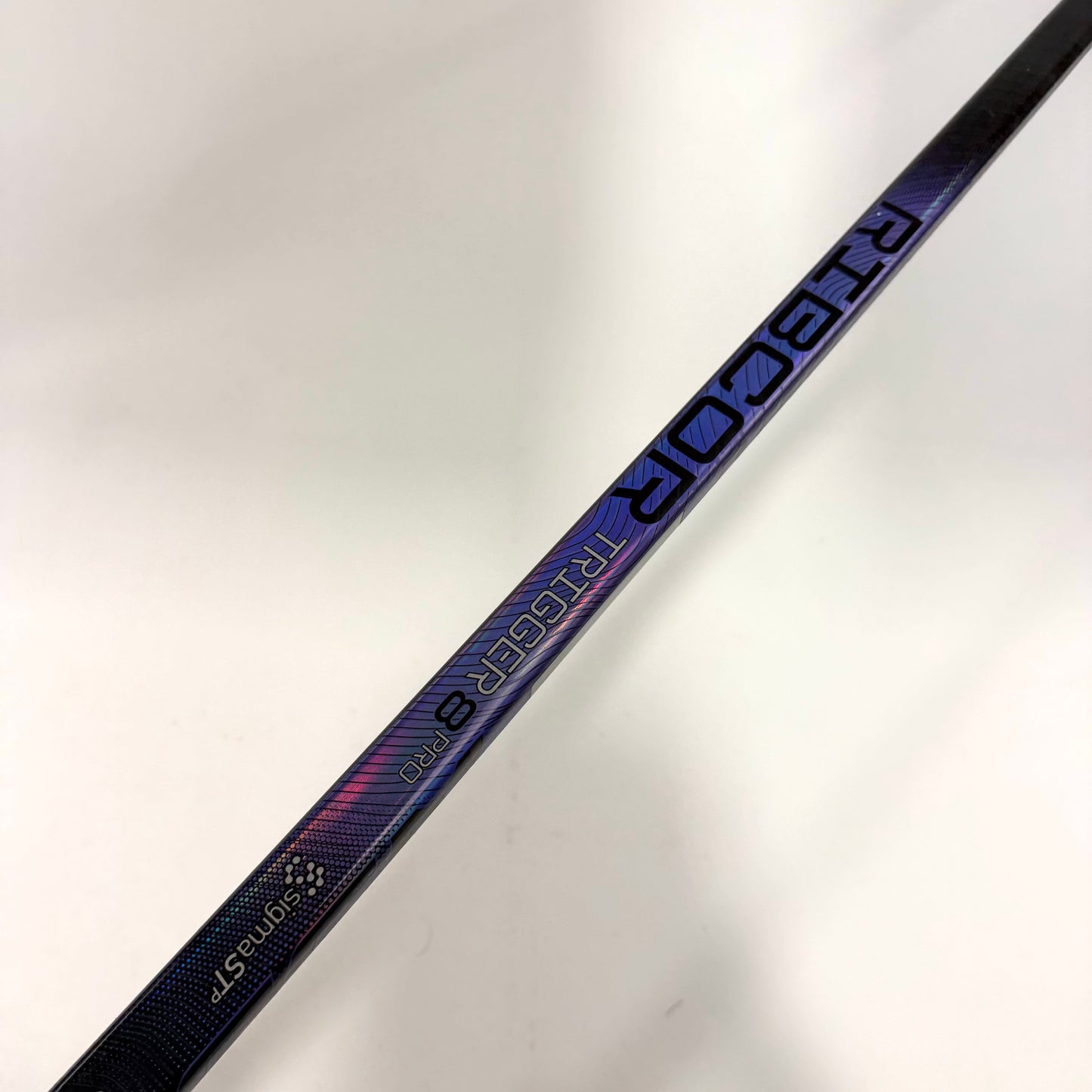 Used Left CCM Ribcor Trigger 8 Pro | 70 Flex P28 Curve Grip | AB936