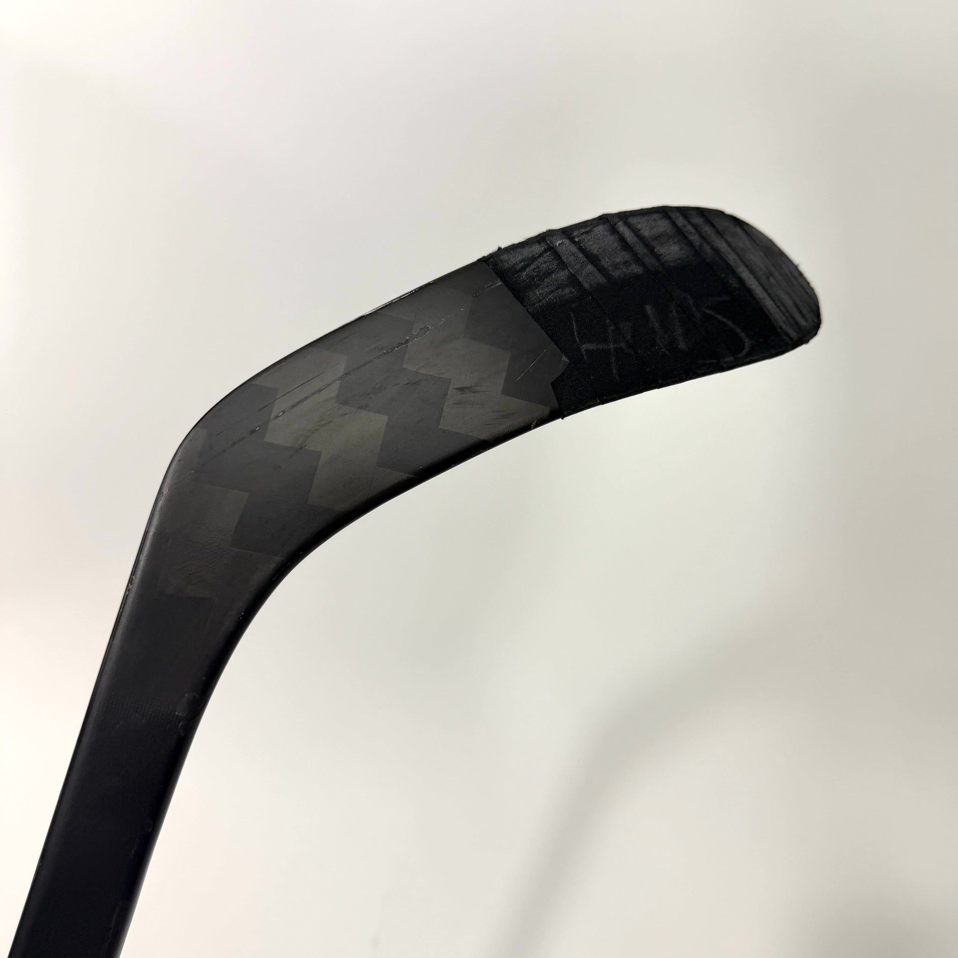Used Left CCM Ribcor Trigger 10 Pro | 100 Flex P28 Curve Grip | AB987 - Top Flight Hockey