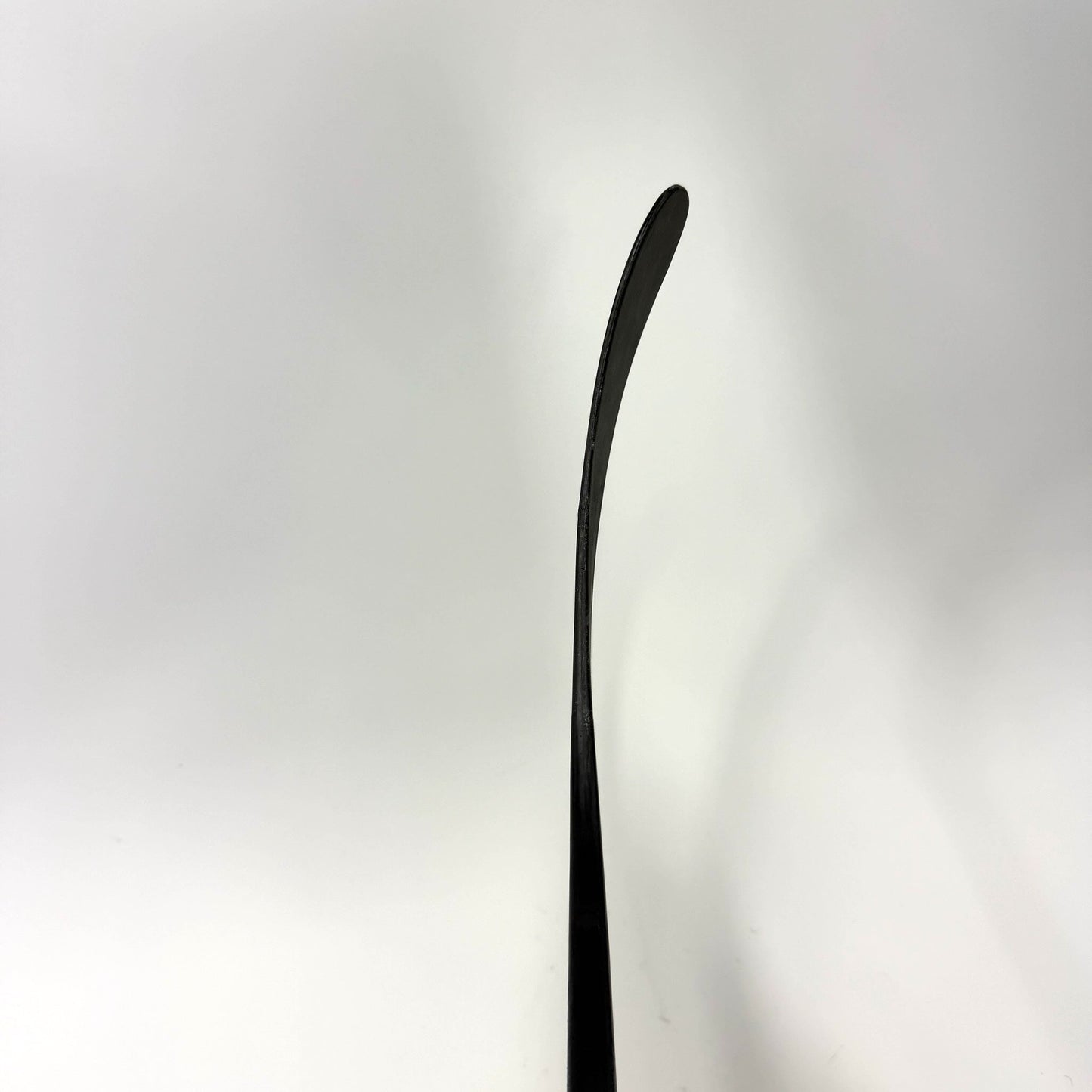 Used Left Black CCM Jetspeed FT8 Pro | 75 Flex P28M Curve Grip | AB982 - Top Flight Hockey