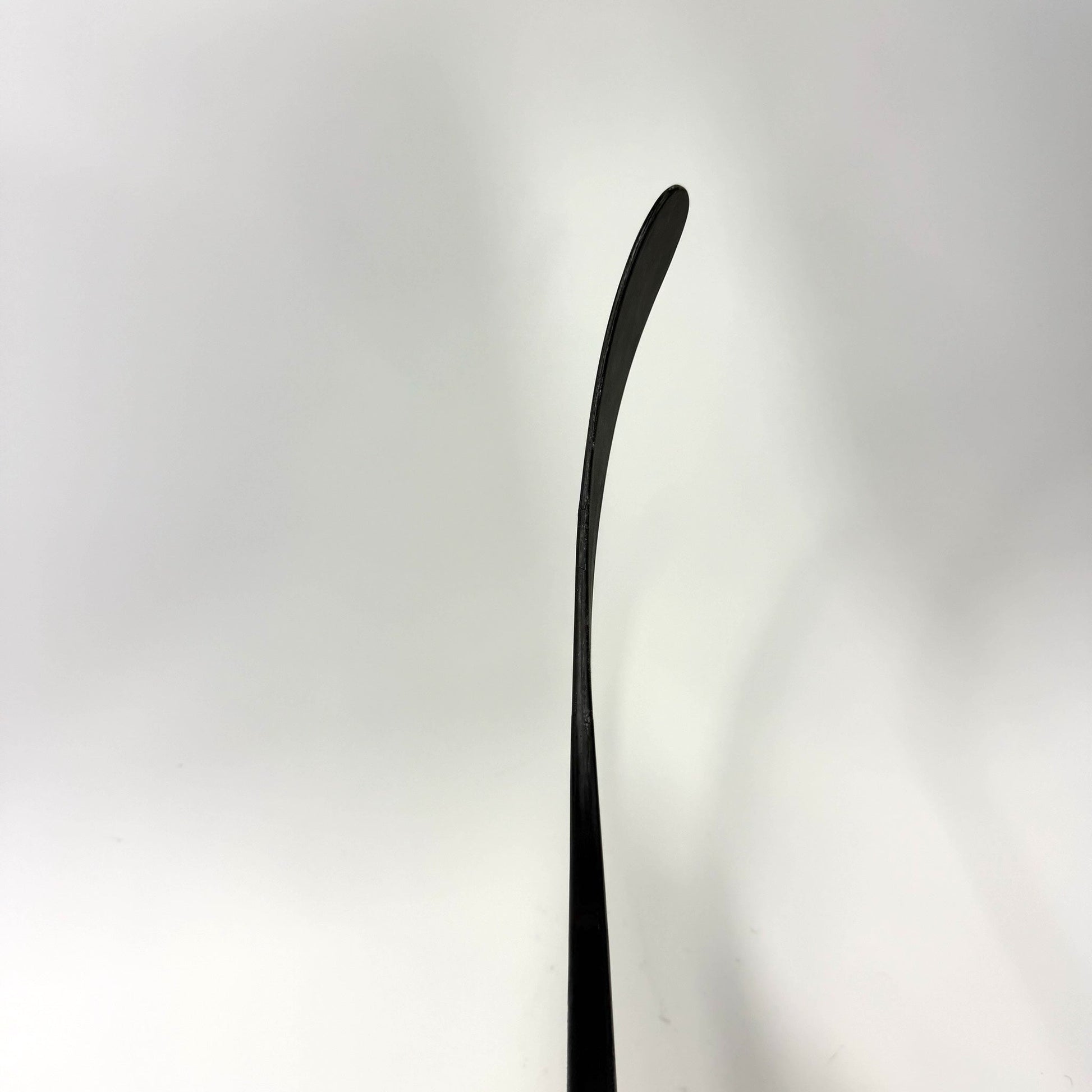 Used Left Black CCM Jetspeed FT8 Pro | 75 Flex P28M Curve Grip | AB982 - Top Flight Hockey