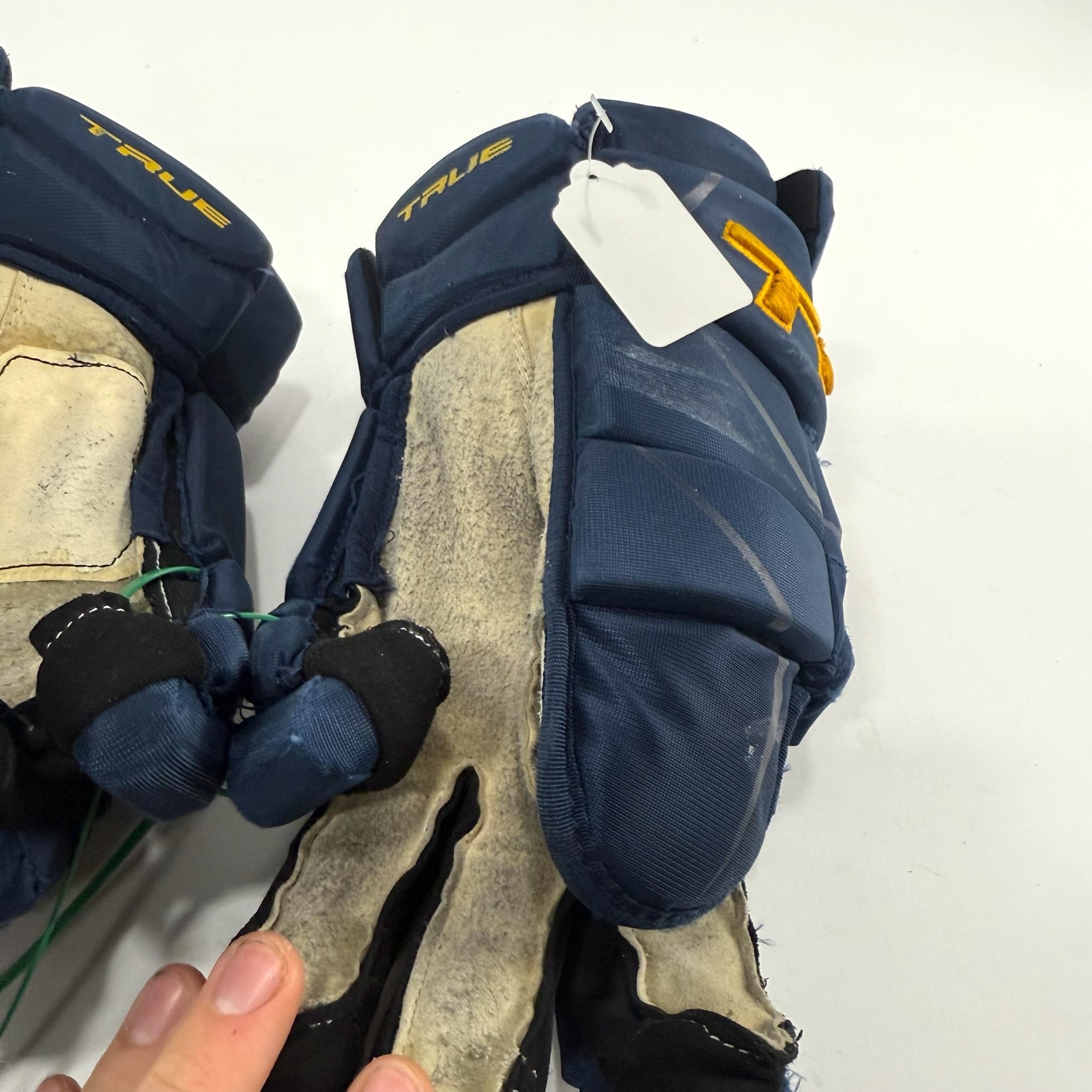 Used Navy STL Blues True Catalyst 9x Gloves | 14" | D164 - Top Flight Hockey