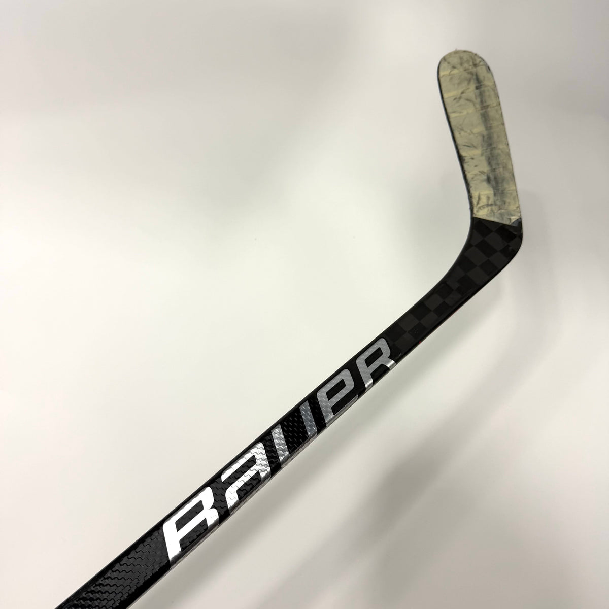 Used Left Red Bauer Vapor Hyperlite 2 | 77 Flex P92 Curve Grip | AB721