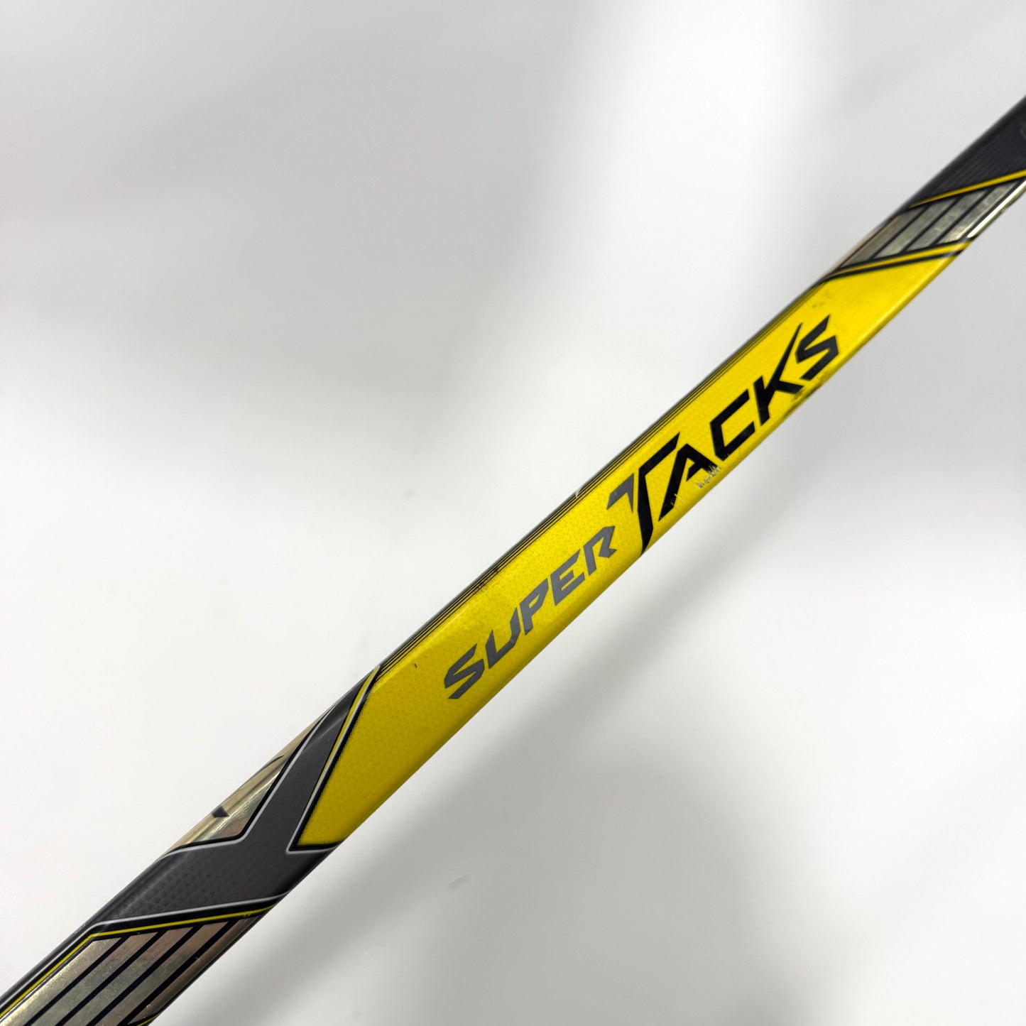Used Left CCM Super Tacks | 95 Flex PM9 Curve Grip | AB935