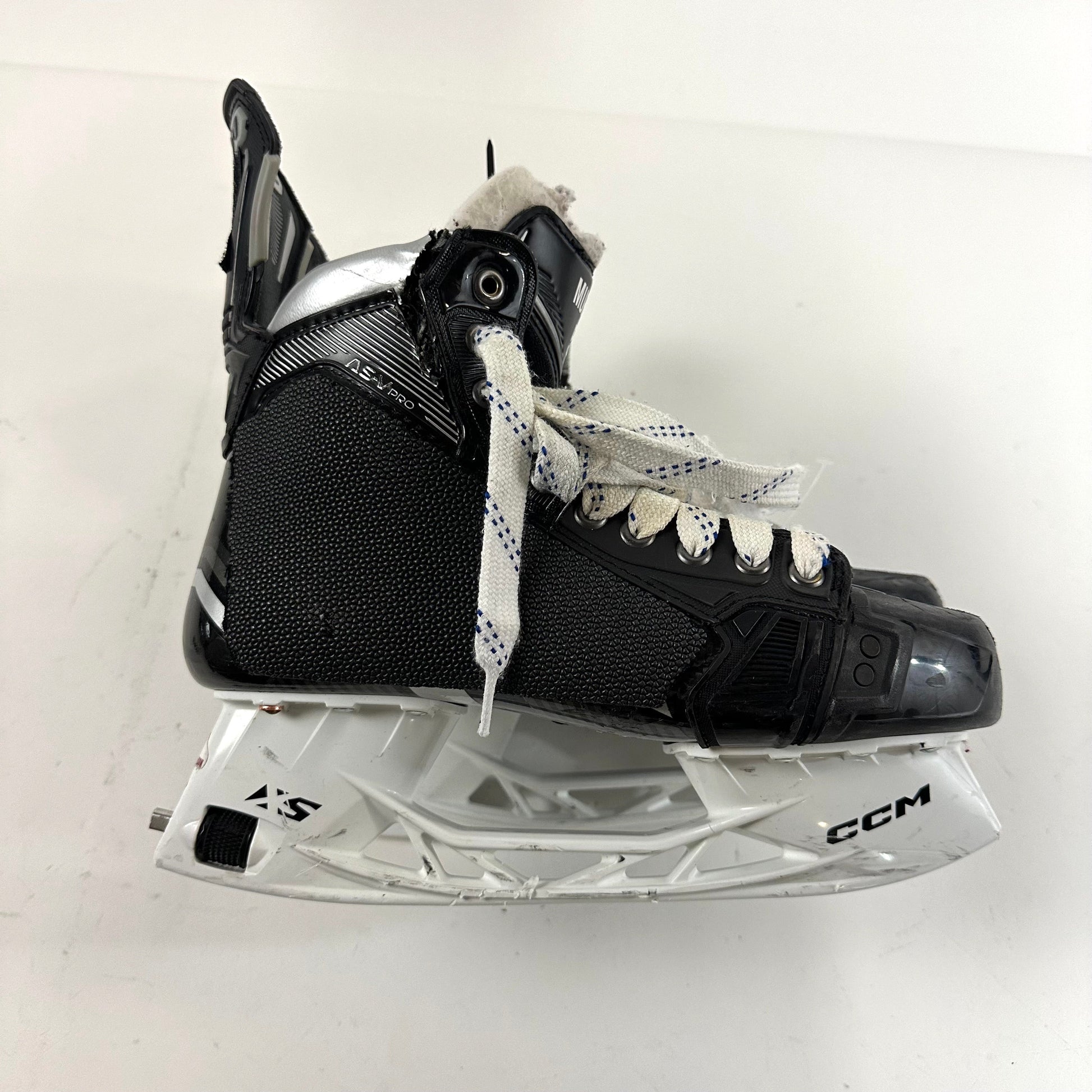 Used CCM Super Tacks ASV Pro Skates | Size 8.5D | A86 - Top Flight Hockey