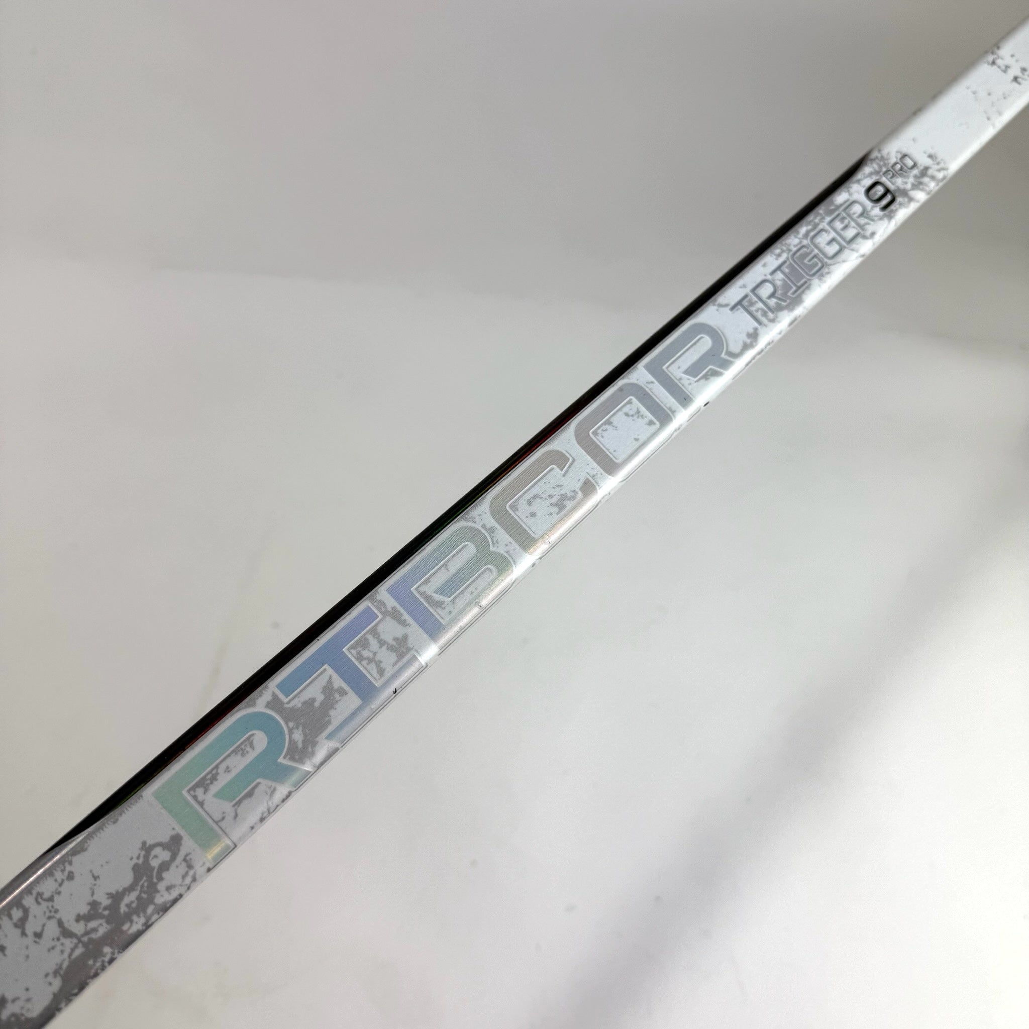 Used Left White CCM Ribcor Trigger 9 Pro | 95 Flex Custom Heel Curve | E610 - Top Flight Hockey