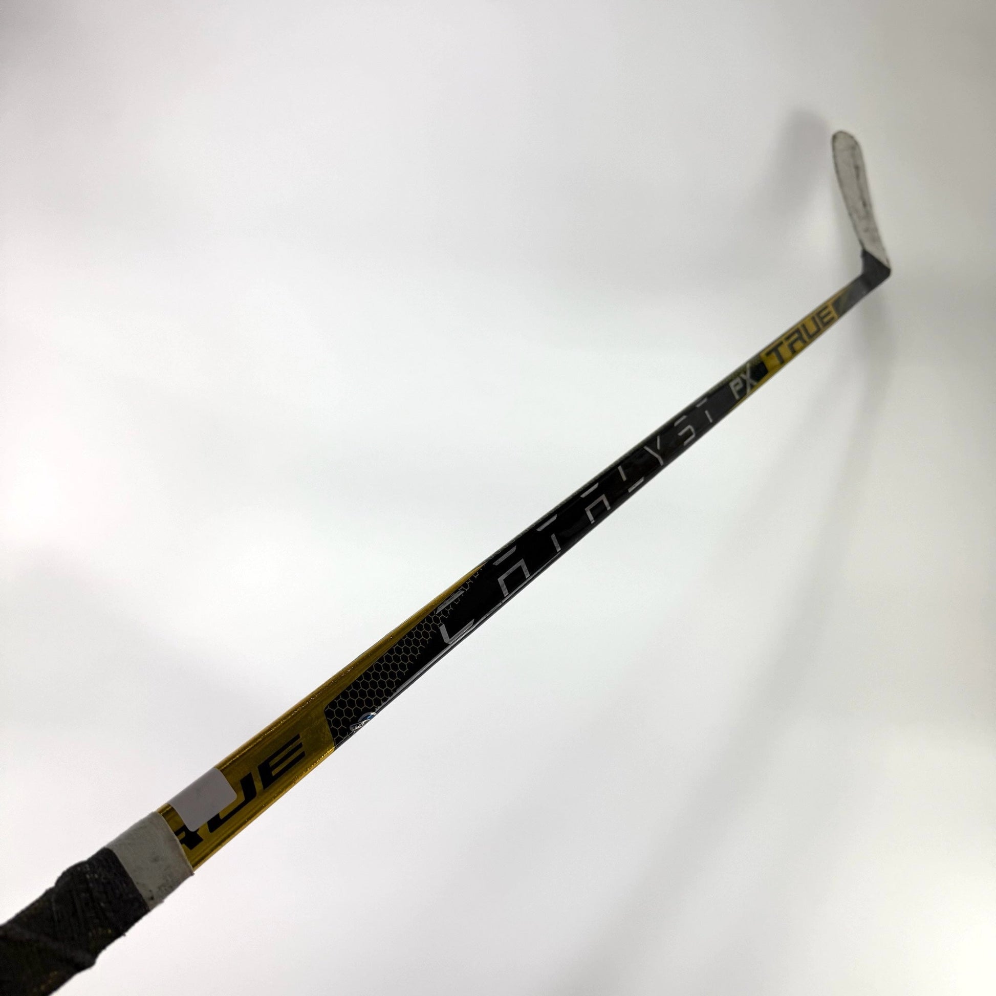 Used Left Gold True Catalyst PX | 95 Flex P90M Curve Grip | M436 - Top Flight Hockey